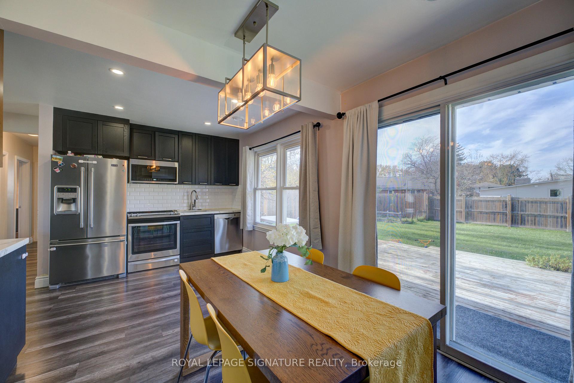 Photo 17 of 98 Jacobson Avenue W, St. Catharines, Glendale/Glenridge — HOMEH