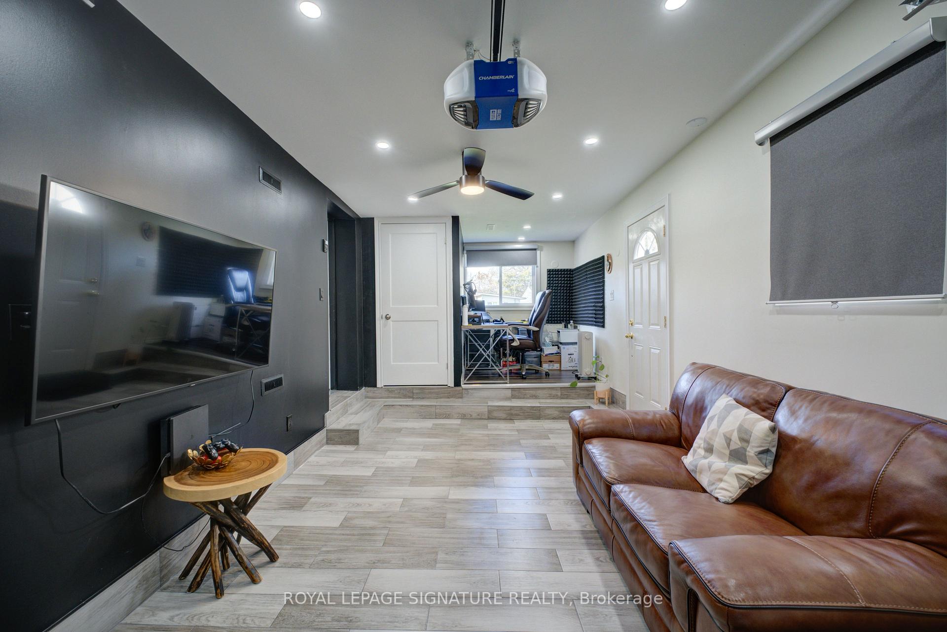 Photo 29 of 98 Jacobson Avenue W, St. Catharines, Glendale/Glenridge — HOMEH