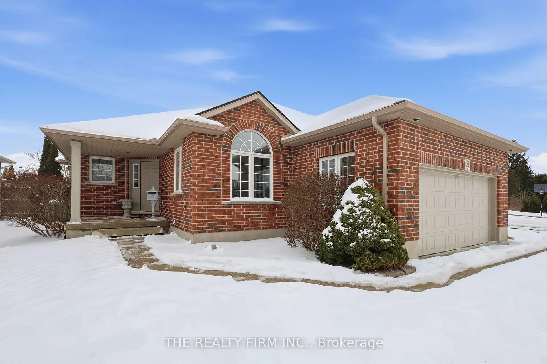 Photo 2 of 21 Kantor Court, St. Thomas — HOMEH