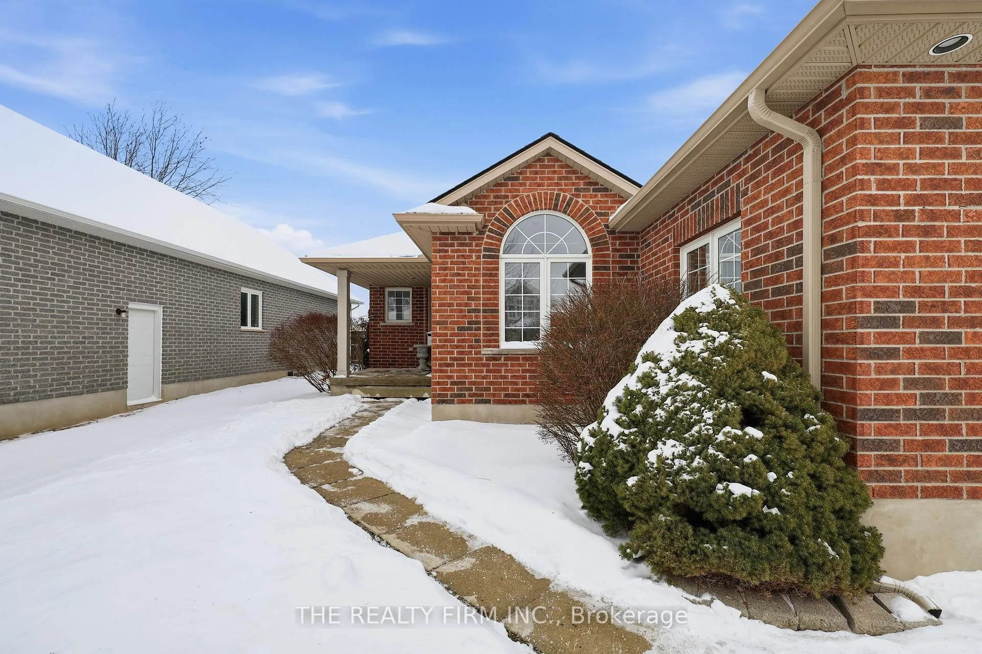 Photo 3 of 21 Kantor Court, St. Thomas — HOMEH