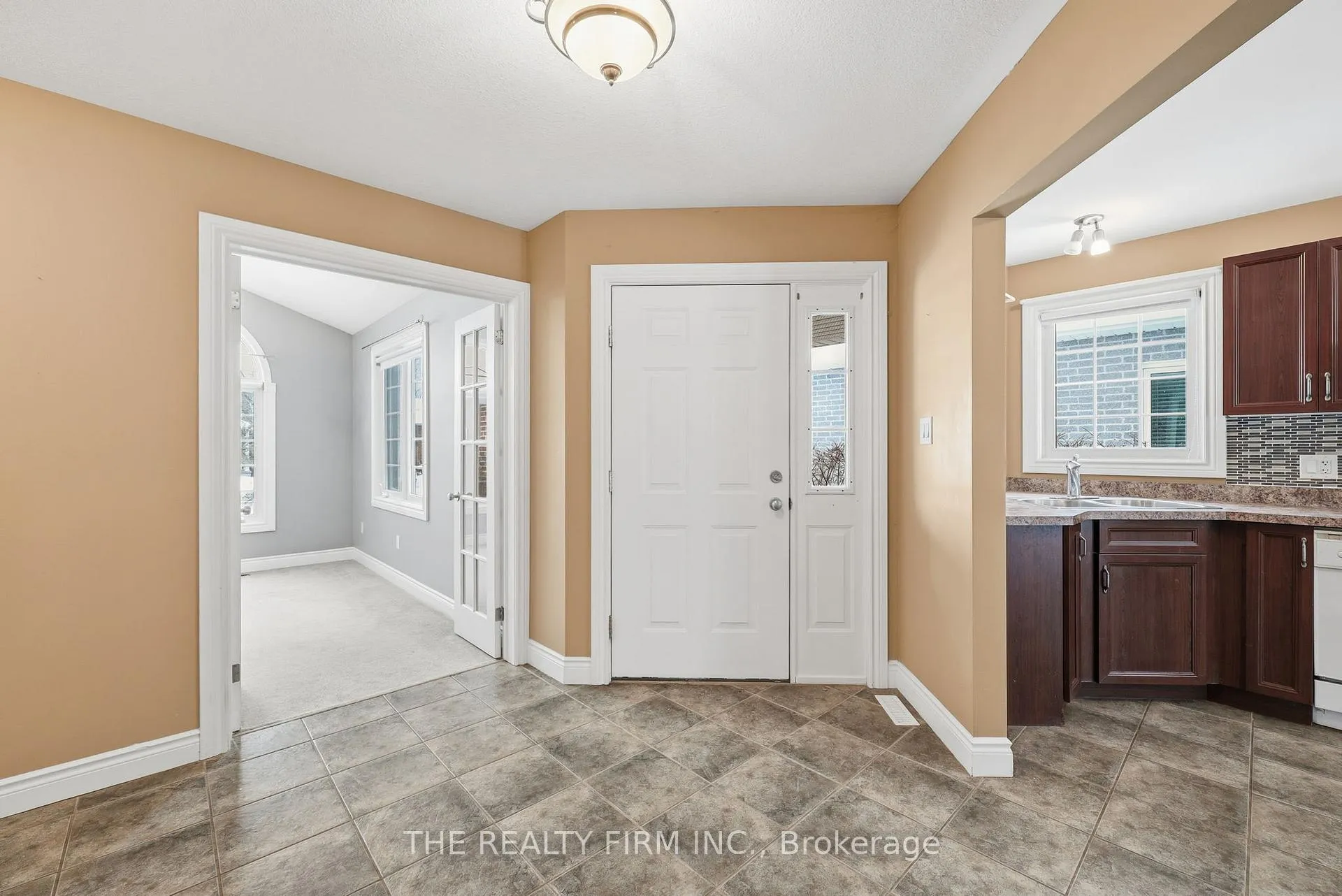 Photo 7 of 21 Kantor Court, St. Thomas — HOMEH