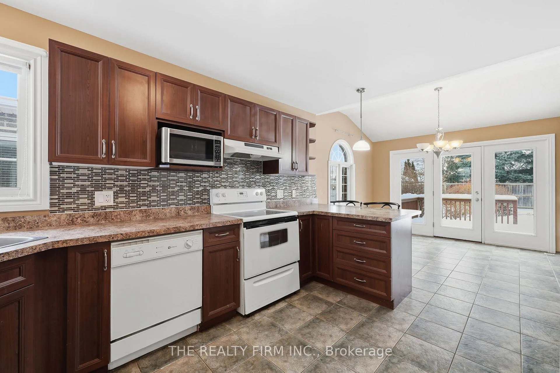 Photo 14 of 21 Kantor Court, St. Thomas — HOMEH