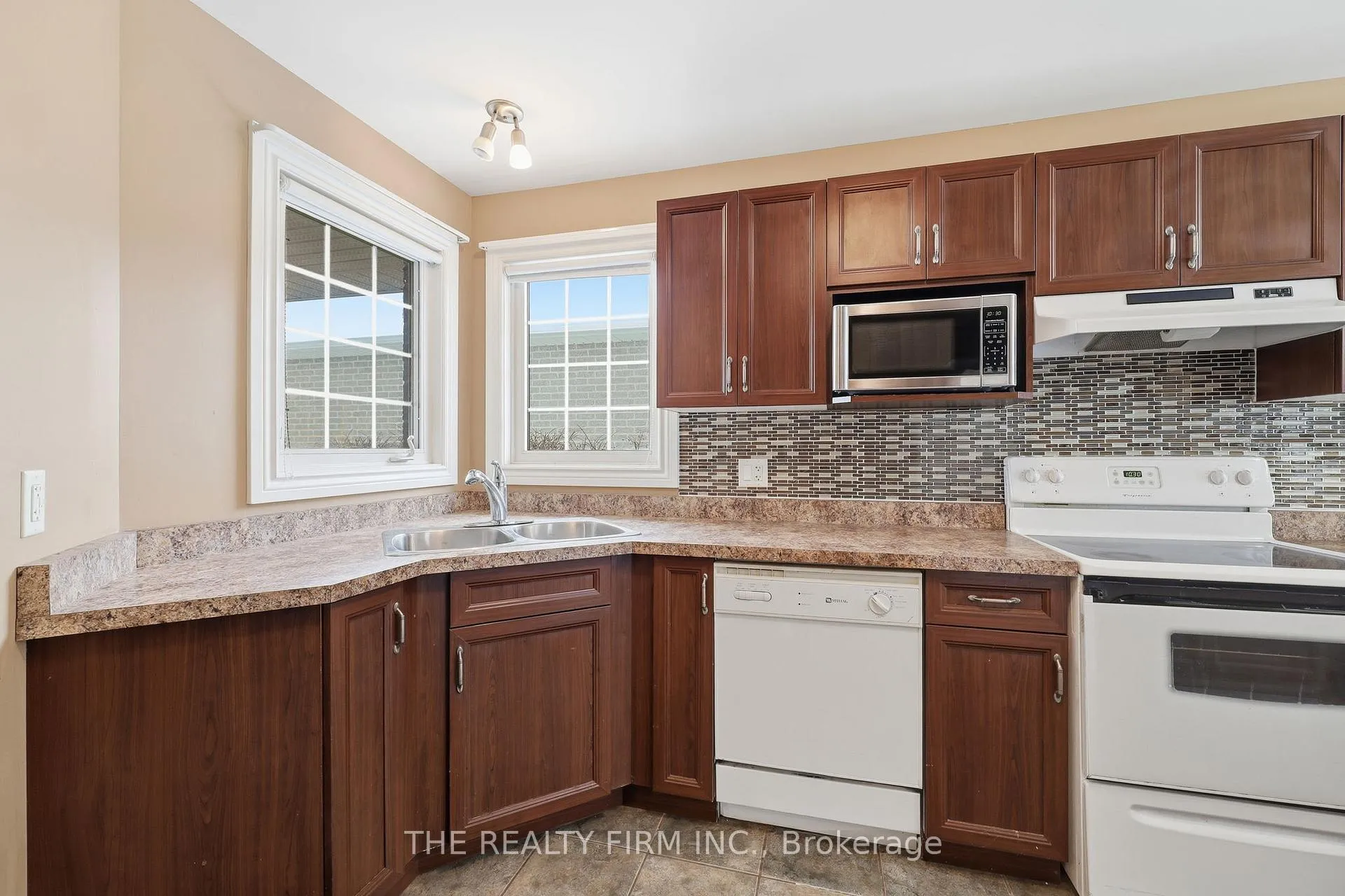 Photo 15 of 21 Kantor Court, St. Thomas — HOMEH