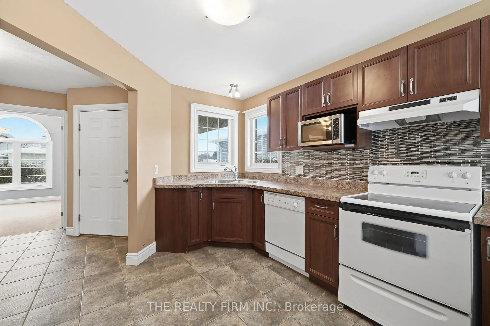 Photo 17 of 21 Kantor Court, St. Thomas — HOMEH