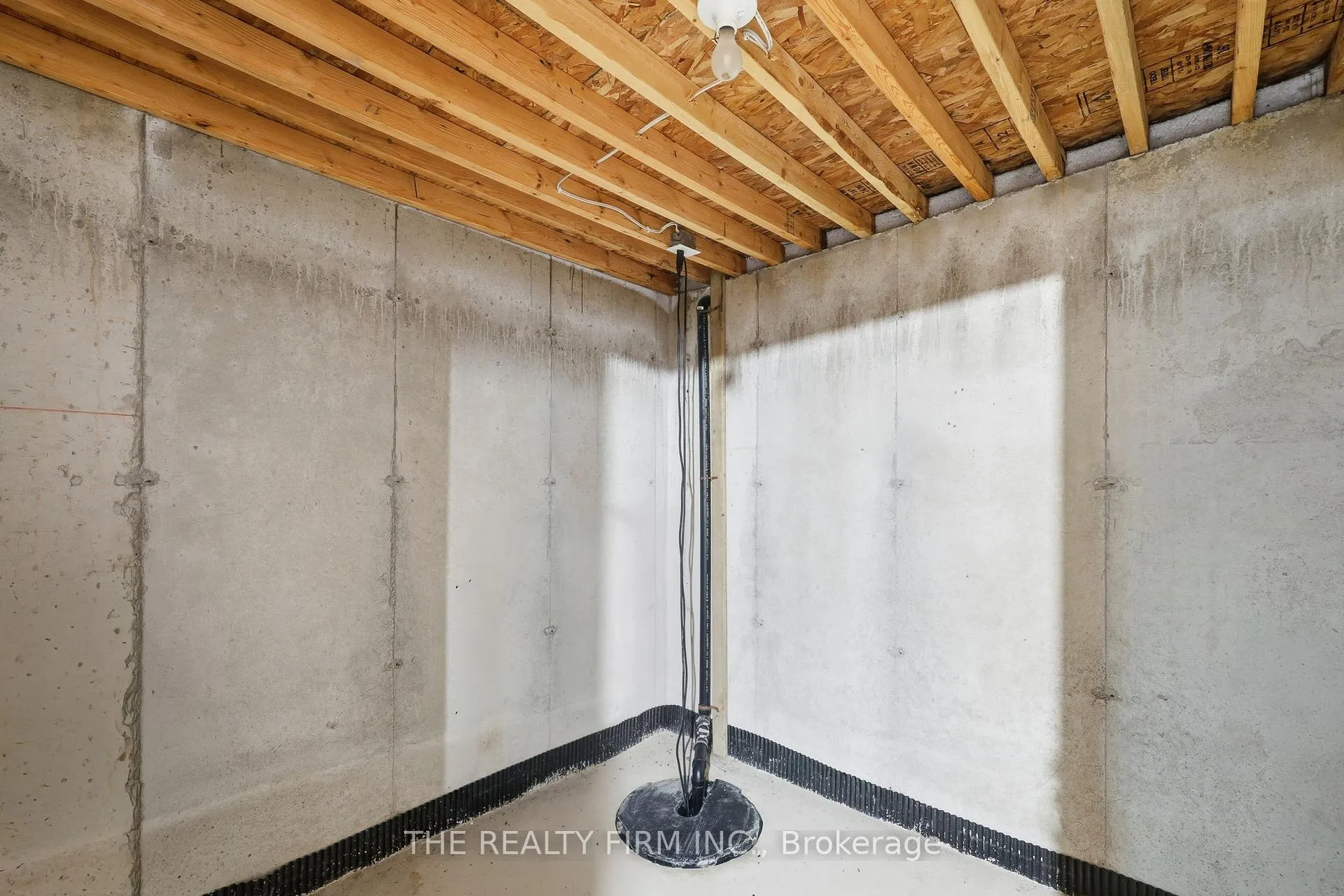 Photo 41 of 21 Kantor Court, St. Thomas — HOMEH