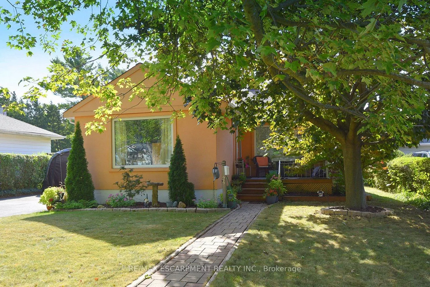 Front of 26 Heywood Avenue