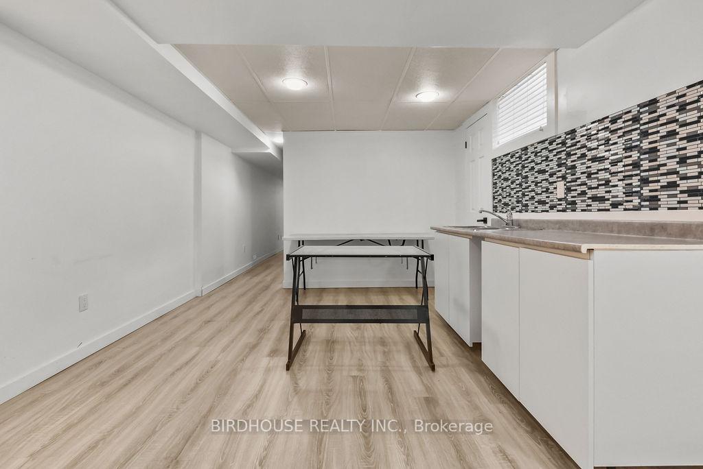 Photo 26 of 815 Kimberly Drive, Selwyn — HOMEH
