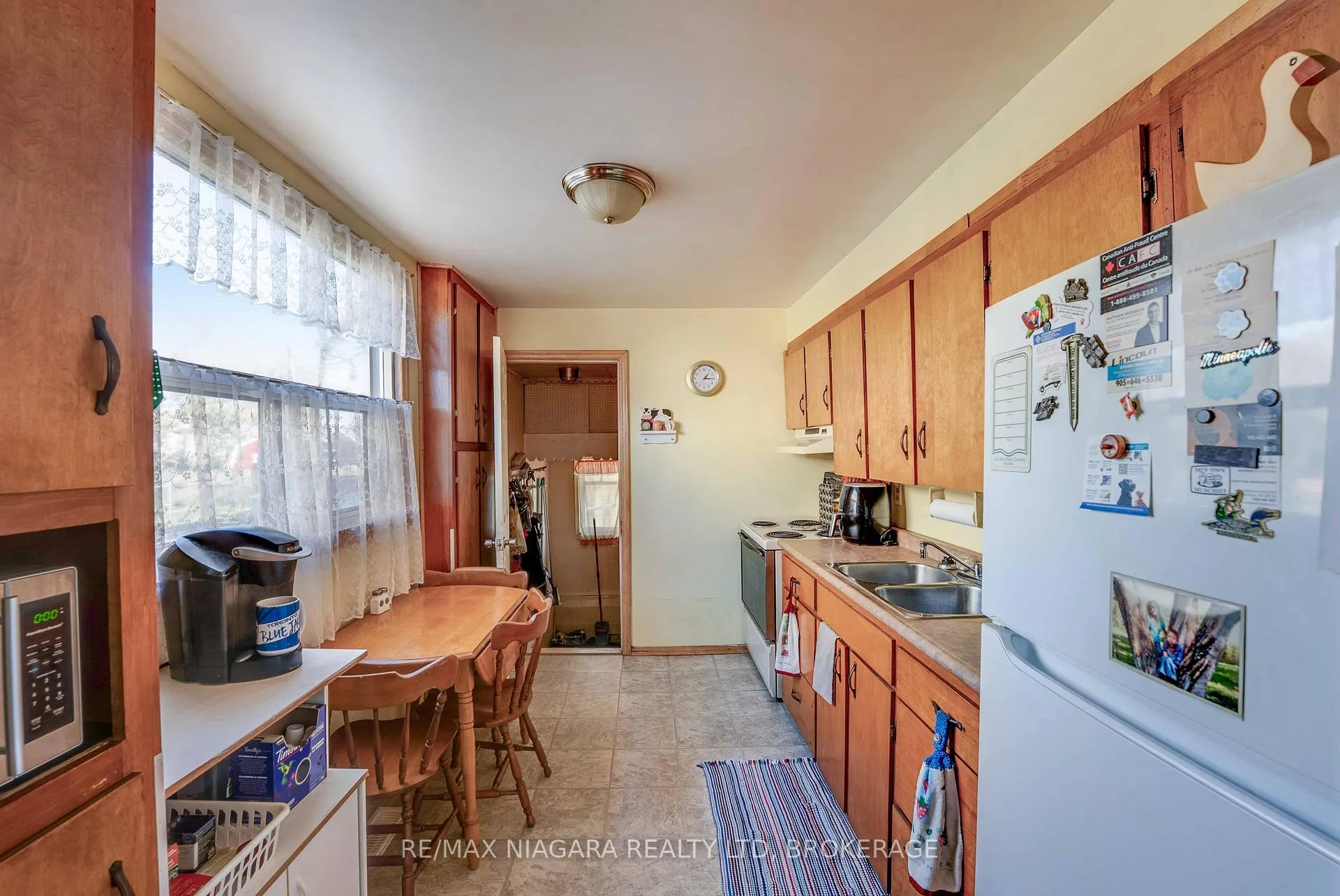 Photo 9 of 50 Haig Street, St. Catharines, Haig — HOMEH
