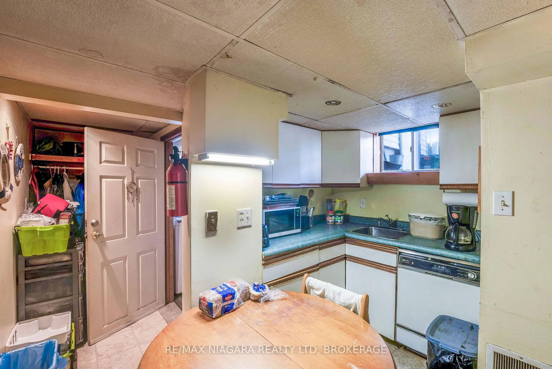 Photo 25 of 50 Haig Street, St. Catharines, Haig — HOMEH