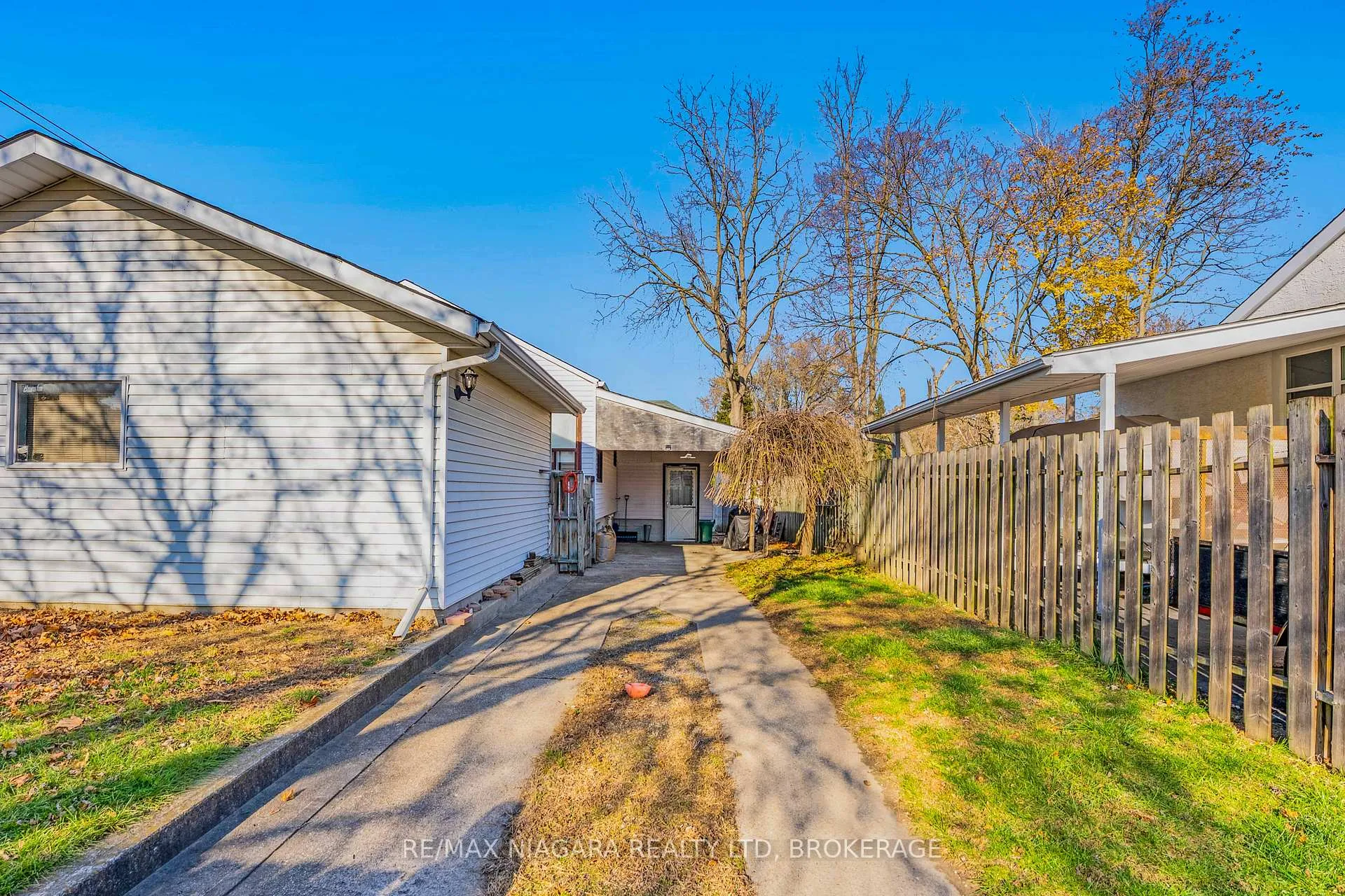 Photo 32 of 50 Haig Street, St. Catharines, Haig — HOMEH