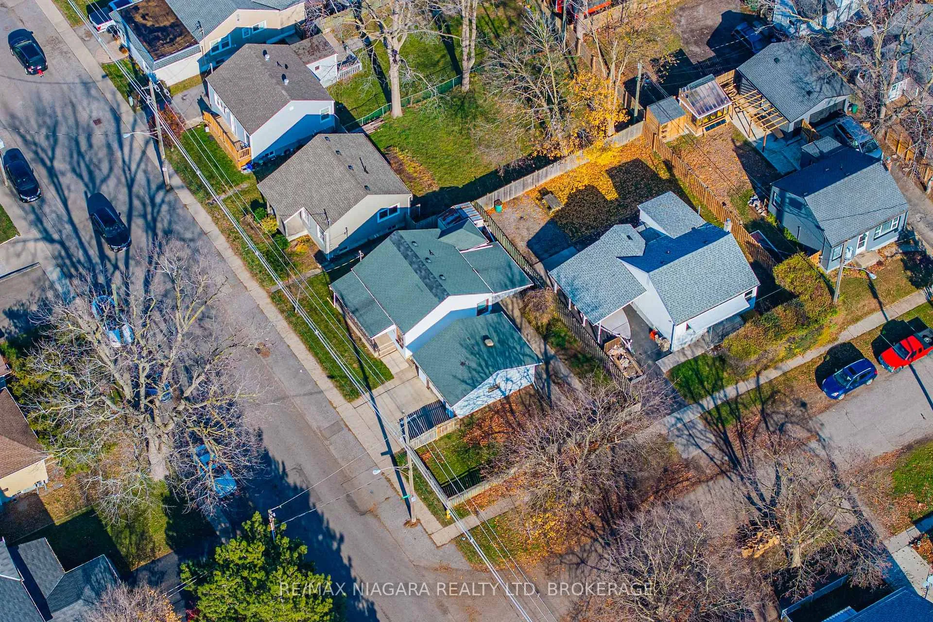 Photo 35 of 50 Haig Street, St. Catharines, Haig — HOMEH