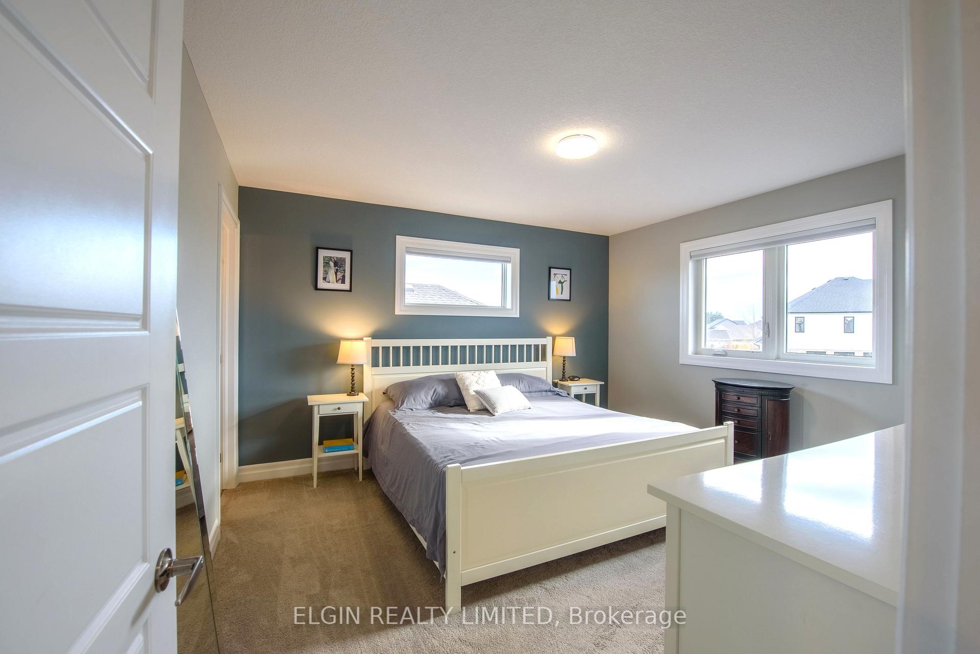 Photo 11 of 8 Auburn Drive, St. Thomas — HOMEH