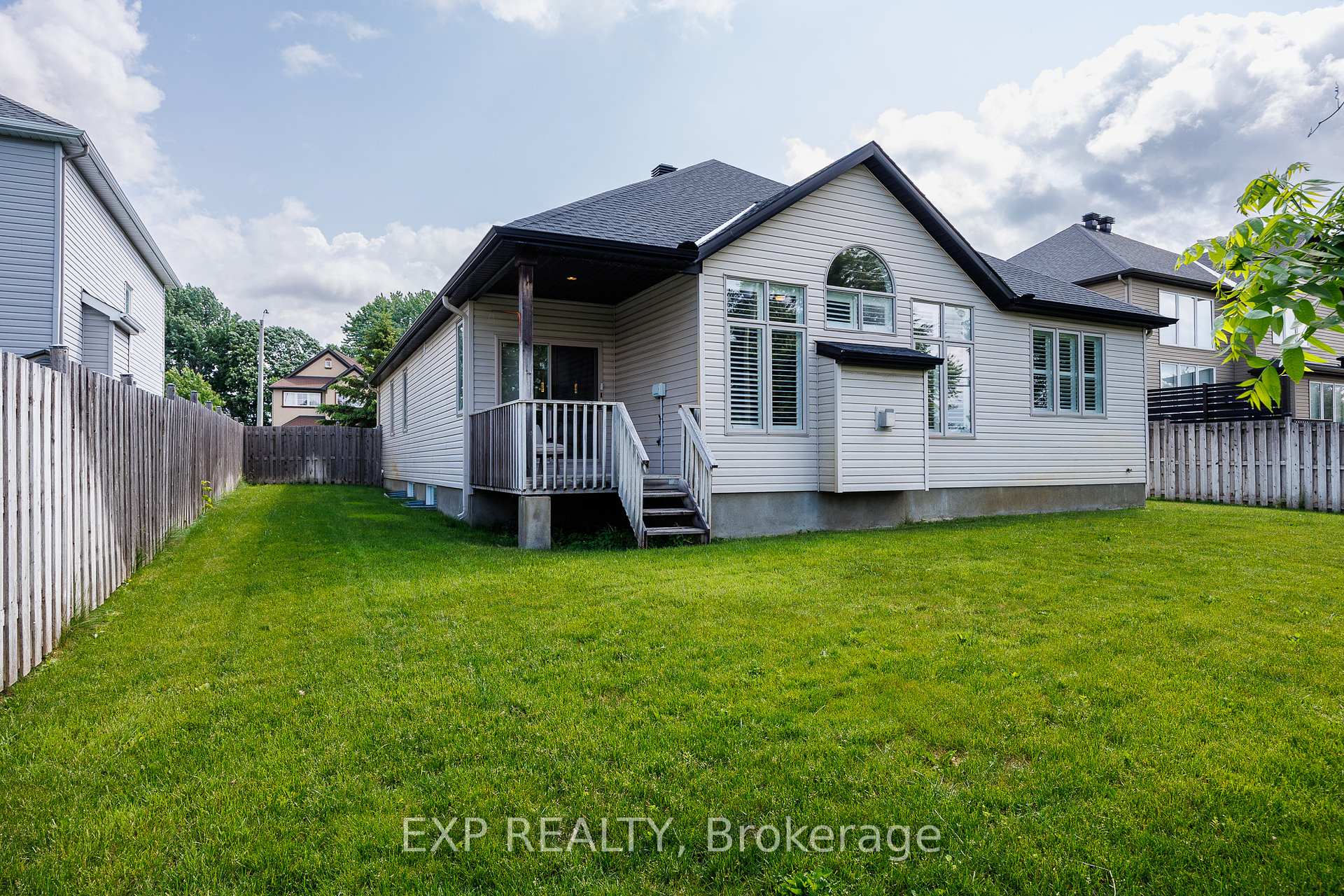 Photo 30 of 31 Gertie Street, Ottawa, Richmond — HOMEH