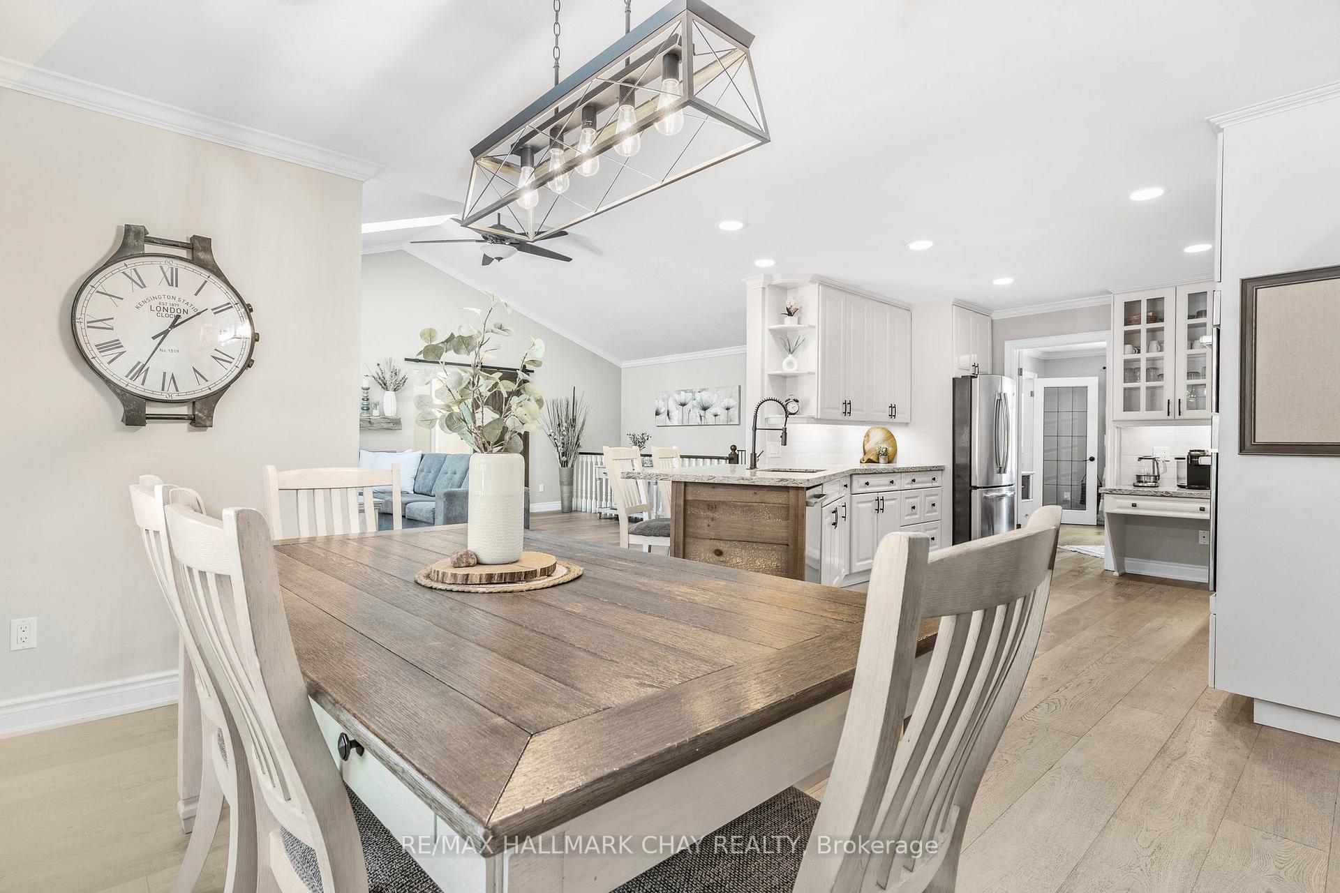Photo 7 of 1256 Rainbow Valley Road W, Springwater, Rural Springwater — HOMEH