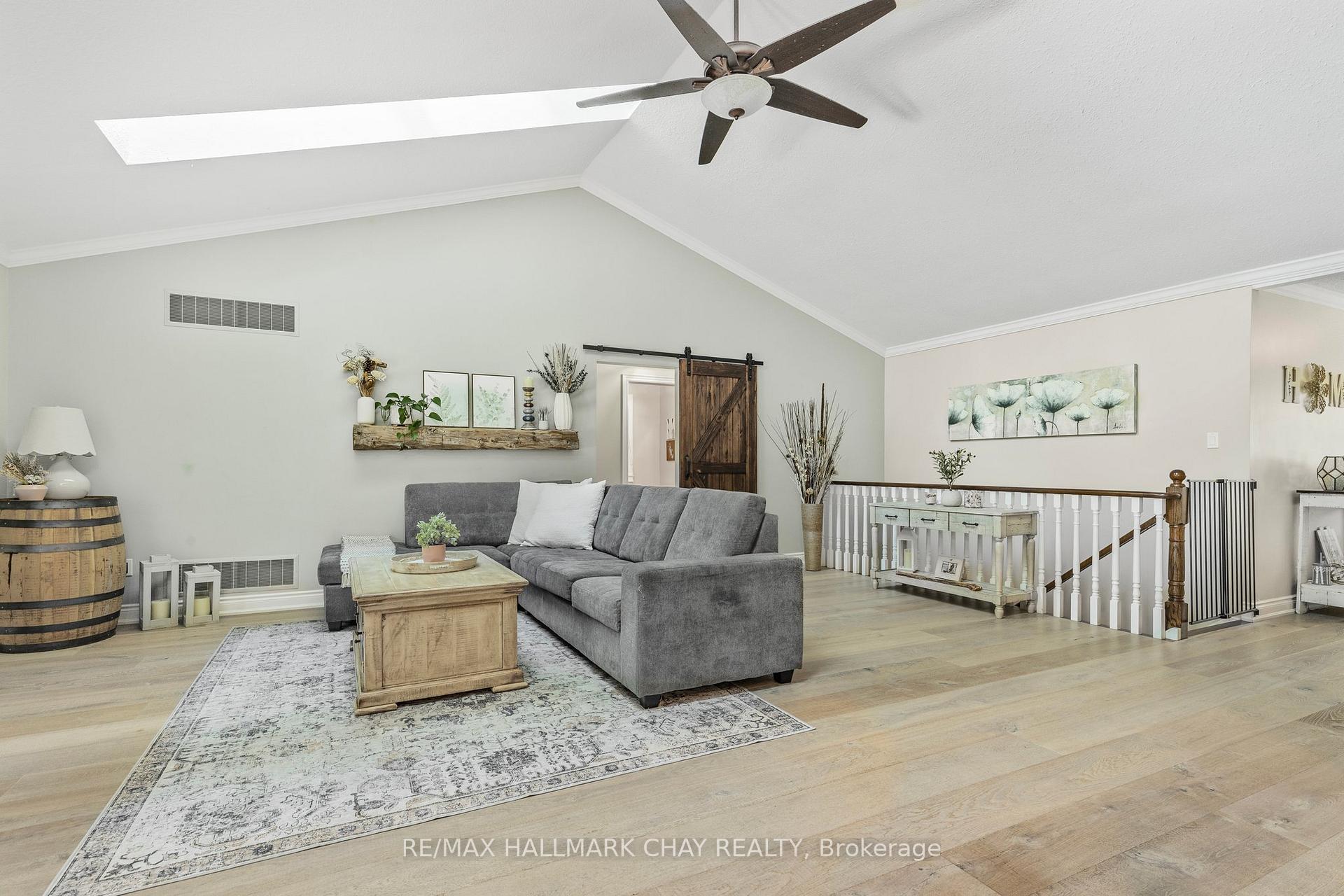 Photo 10 of 1256 Rainbow Valley Road W, Springwater, Rural Springwater — HOMEH