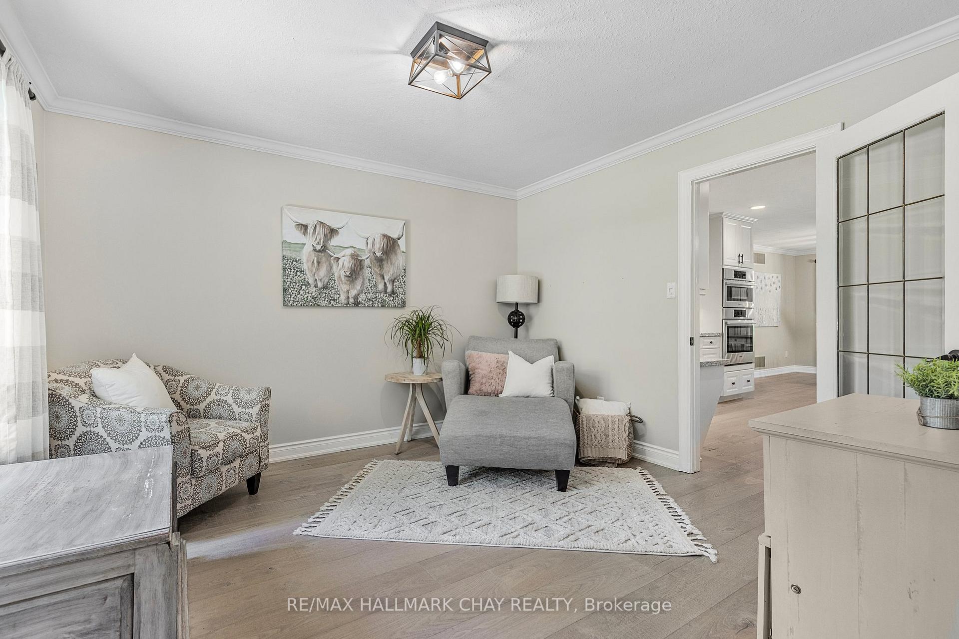 Photo 13 of 1256 Rainbow Valley Road W, Springwater, Rural Springwater — HOMEH