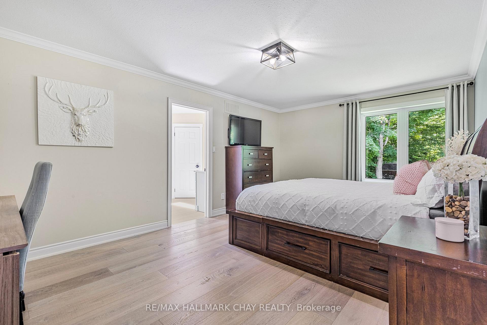 Photo 18 of 1256 Rainbow Valley Road W, Springwater, Rural Springwater — HOMEH