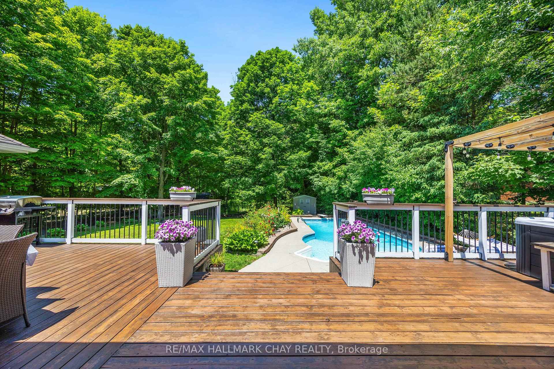 Photo 31 of 1256 Rainbow Valley Road W, Springwater, Rural Springwater — HOMEH