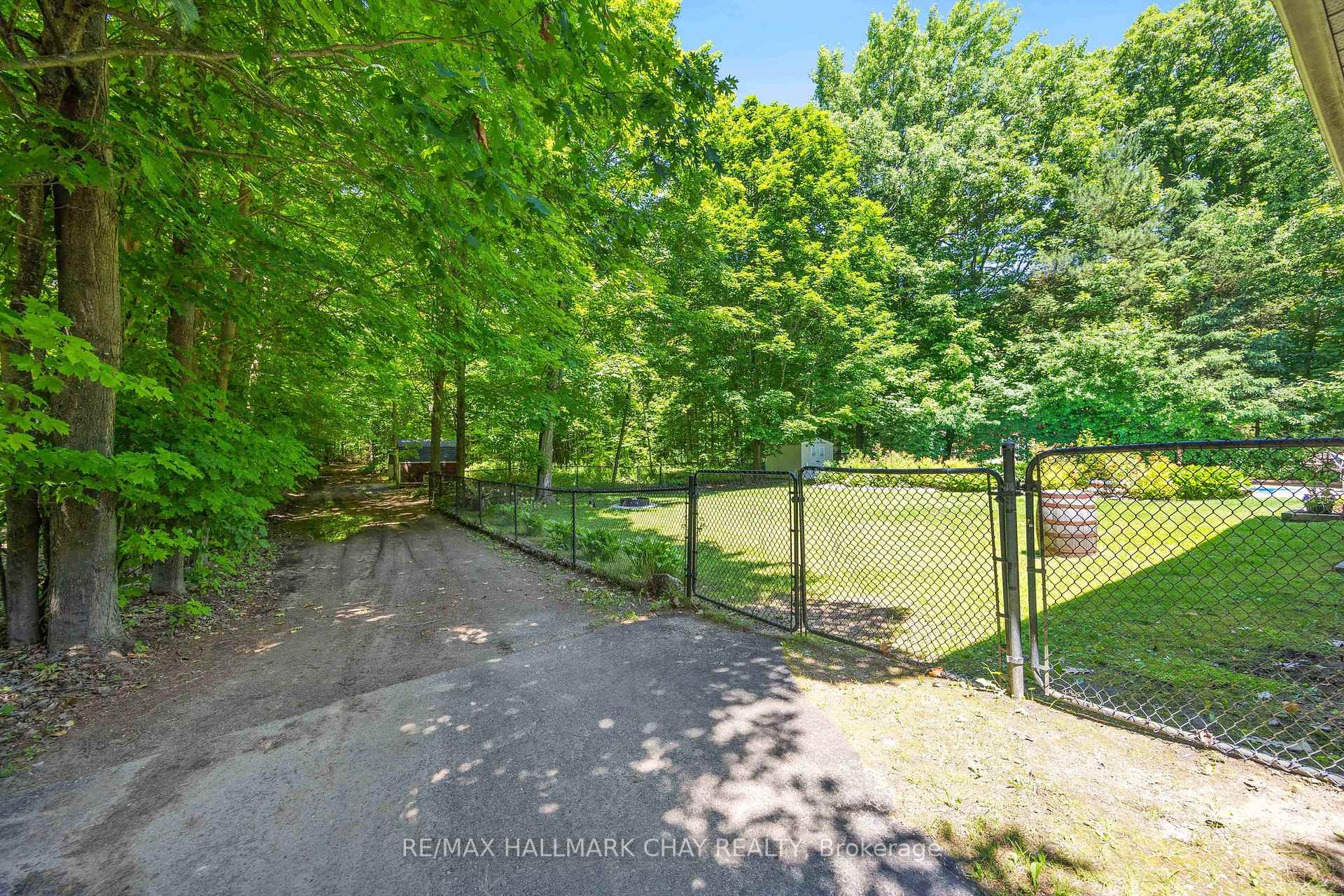 Photo 35 of 1256 Rainbow Valley Road W, Springwater, Rural Springwater — HOMEH