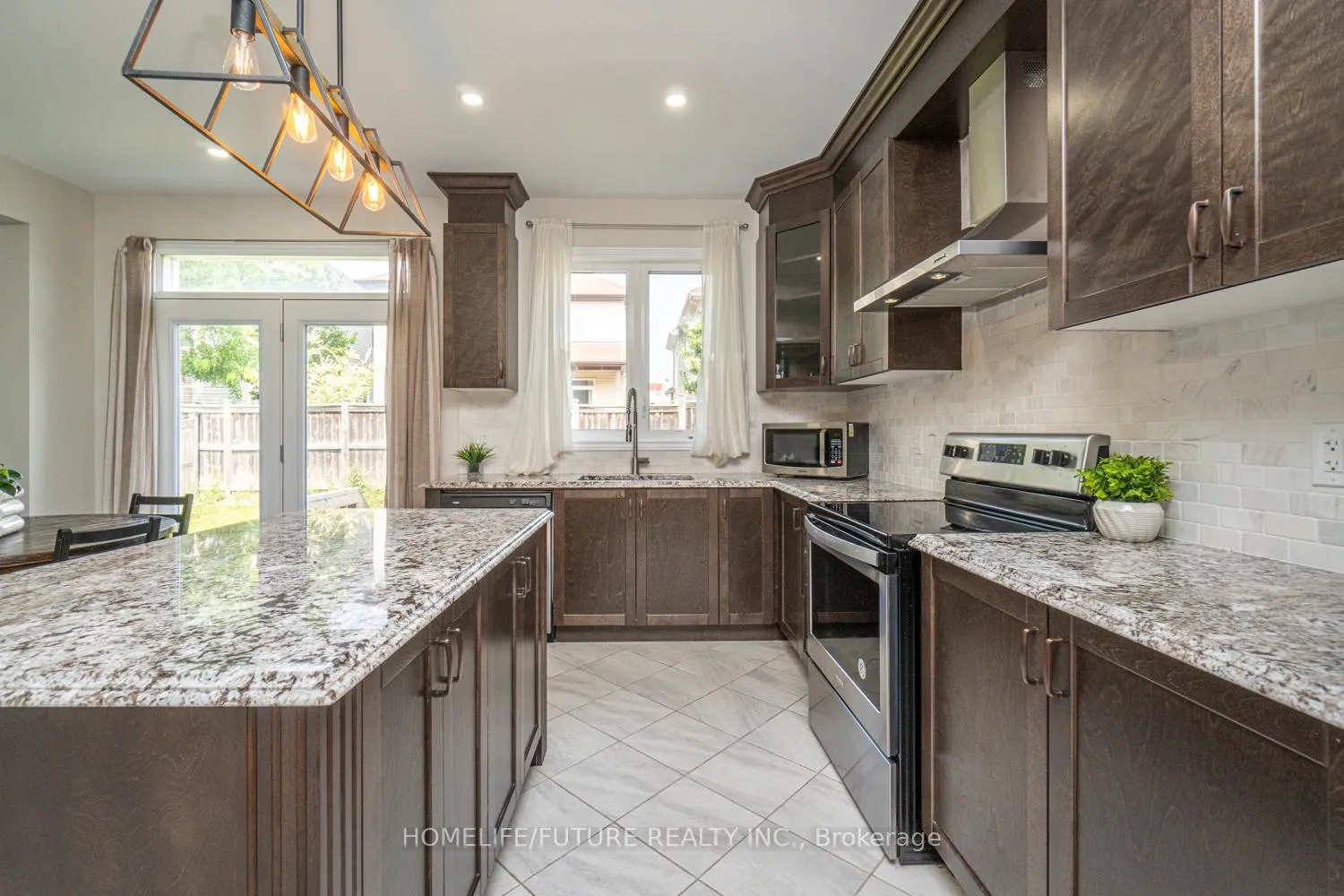 Photo 15 of 623 Parade Drive, Ottawa, Stittsville (South) — HOMEH