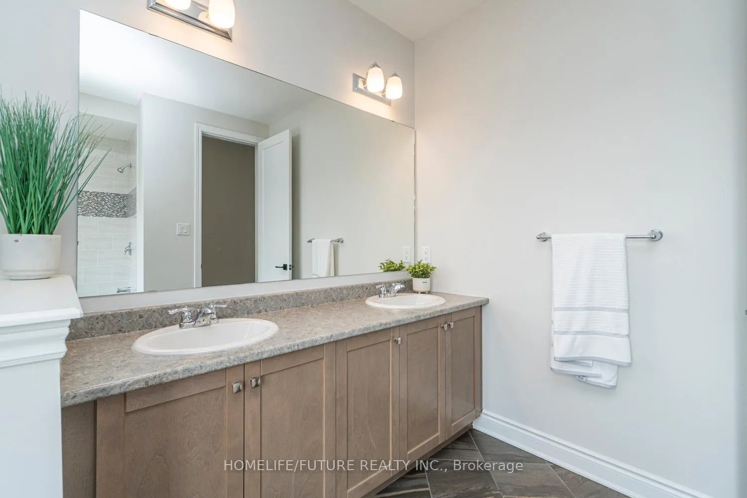 Photo 25 of 623 Parade Drive, Ottawa, Stittsville (South) — HOMEH