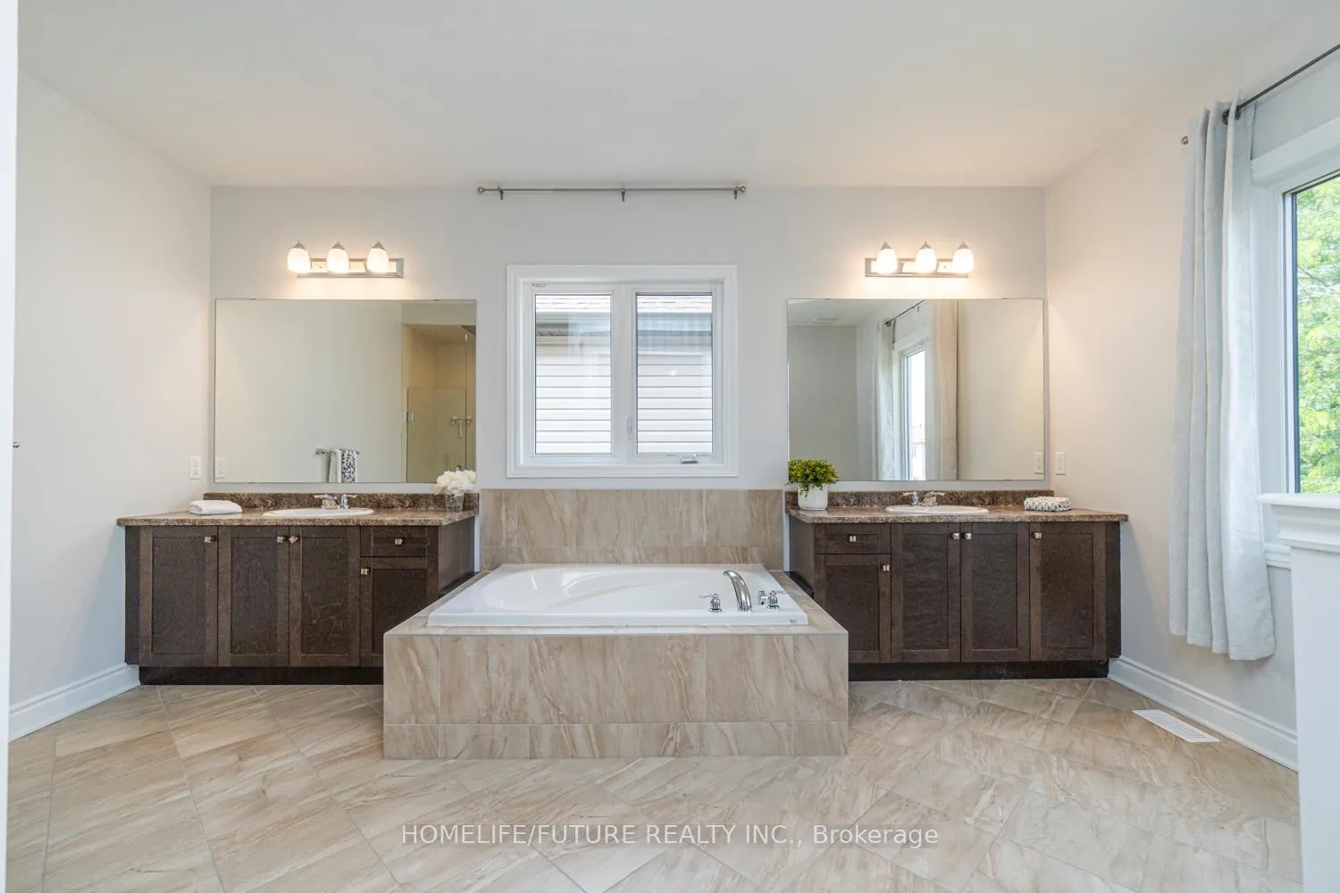 Photo 26 of 623 Parade Drive, Ottawa, Stittsville (South) — HOMEH