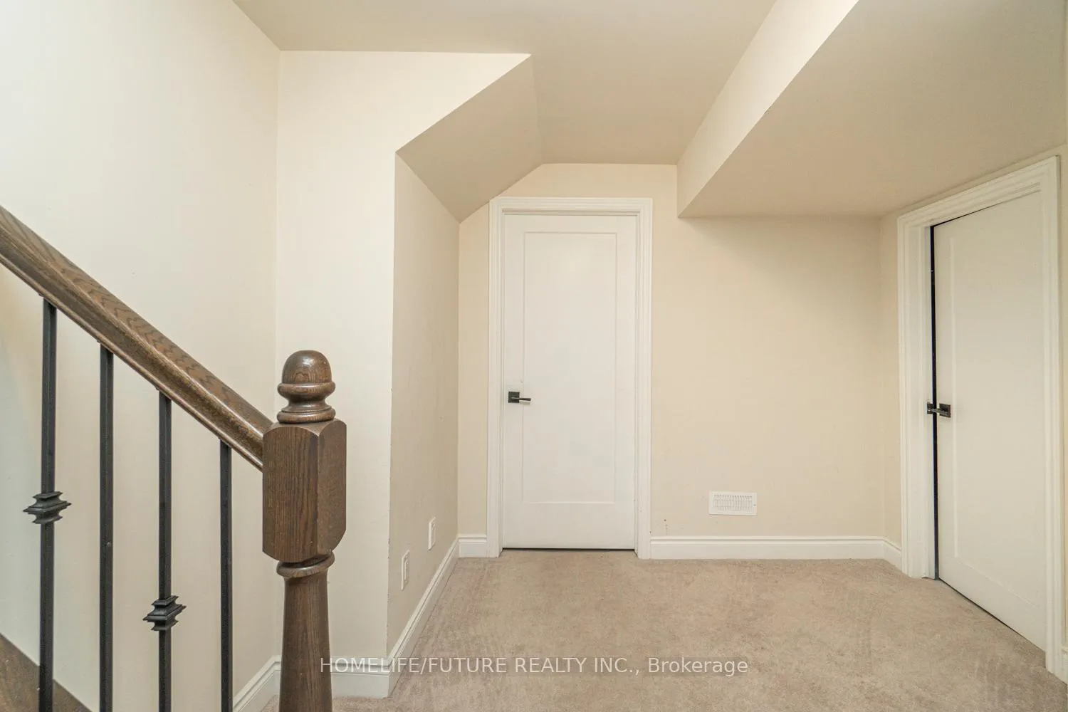 Photo 35 of 623 Parade Drive, Ottawa, Stittsville (South) — HOMEH