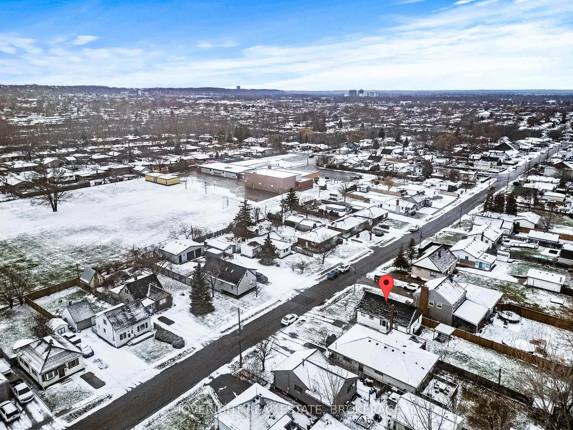 Photo 12 of 45 Bloomfield Avenue, St. Catharines, Secord Woods — HOMEH