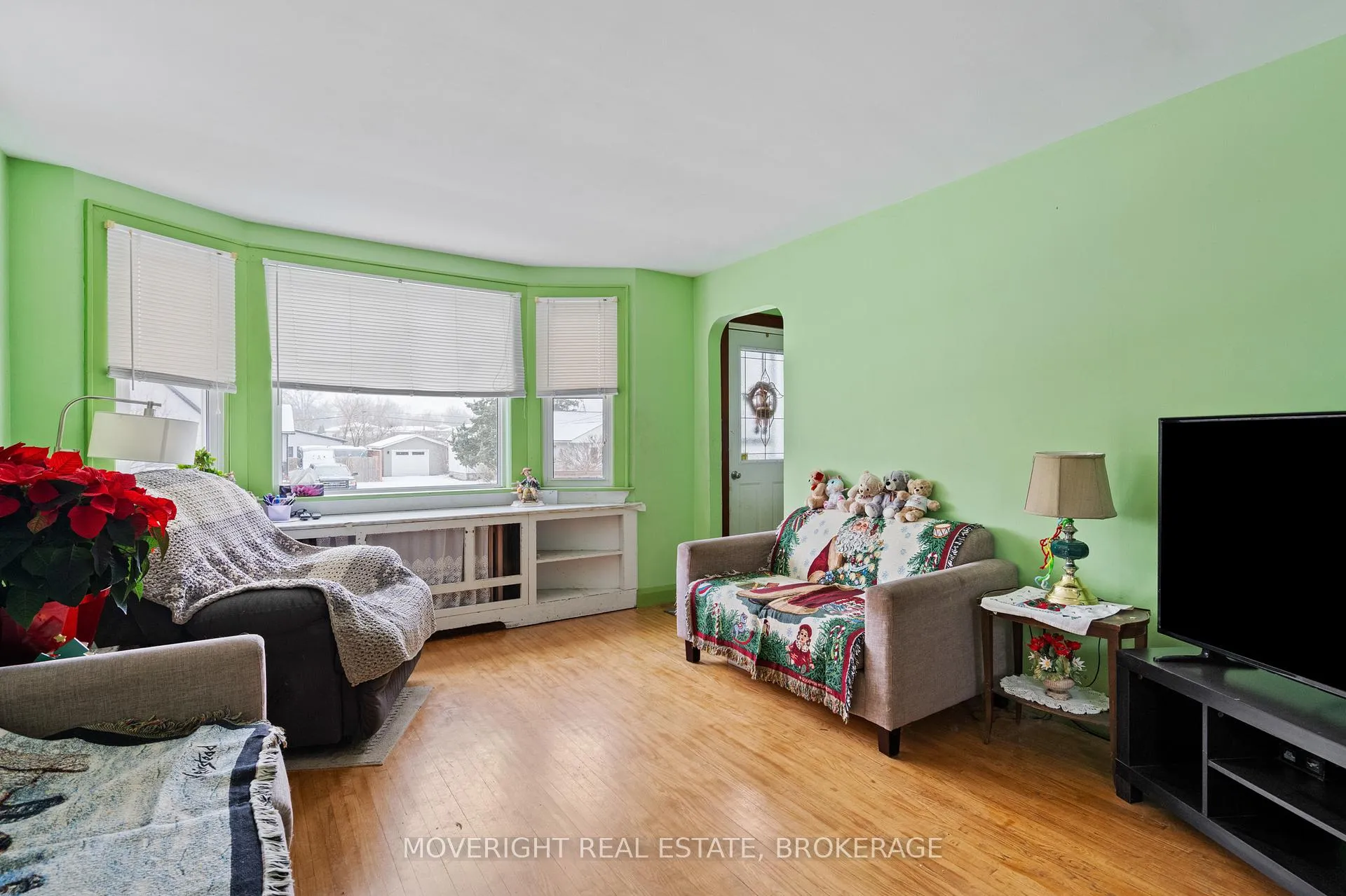Photo 17 of 45 Bloomfield Avenue, St. Catharines, Secord Woods — HOMEH