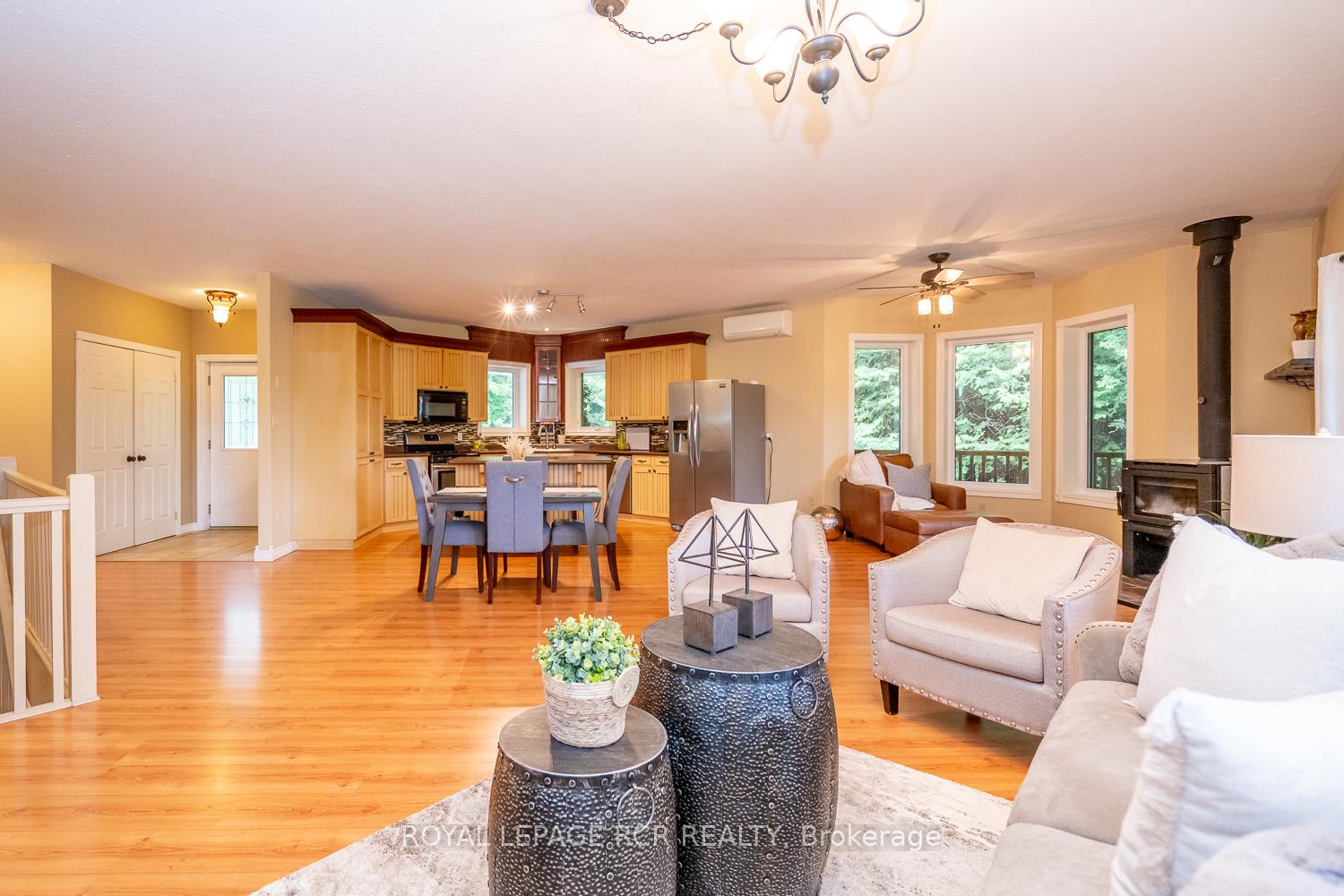 Photo 10 of 226473 Southgate 22 Road, Southgate — HOMEH