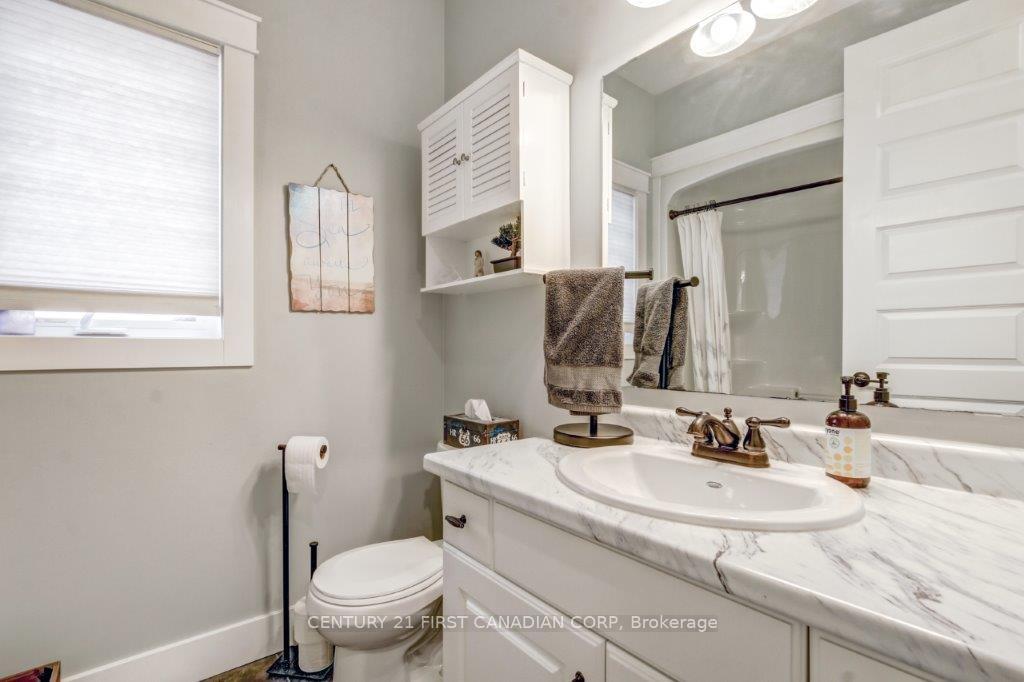 Photo 7 of 19 St.Andrews Drive, St. Thomas — HOMEH