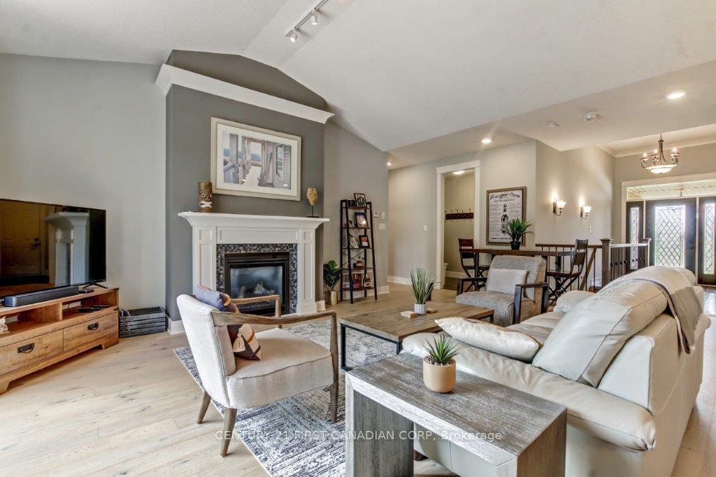 Photo 14 of 19 St.Andrews Drive, St. Thomas — HOMEH