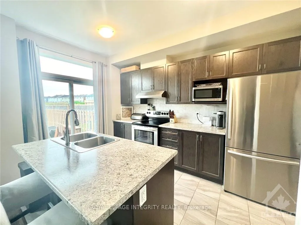 Photo 11 of 213 Bandelier Way, Ottawa, Stittsville (North) — HOMEH