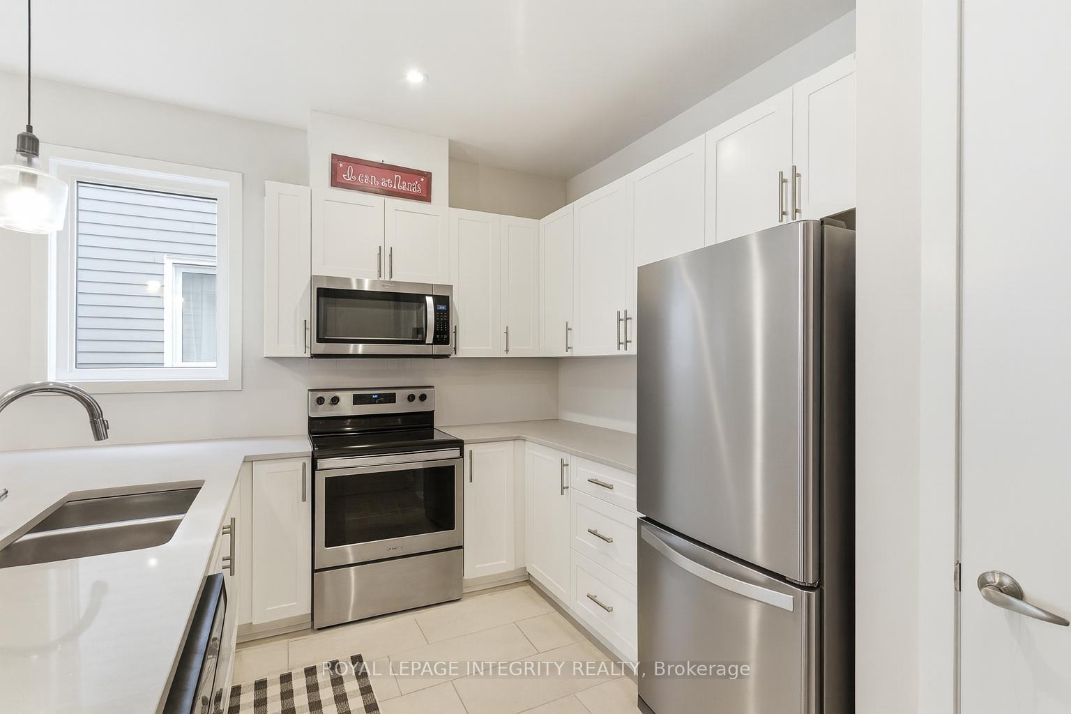 Photo 6 of 820 Bascule Place, Ottawa, Btwn Franktown Rd. & Fallowfield Rd. — HOMEH