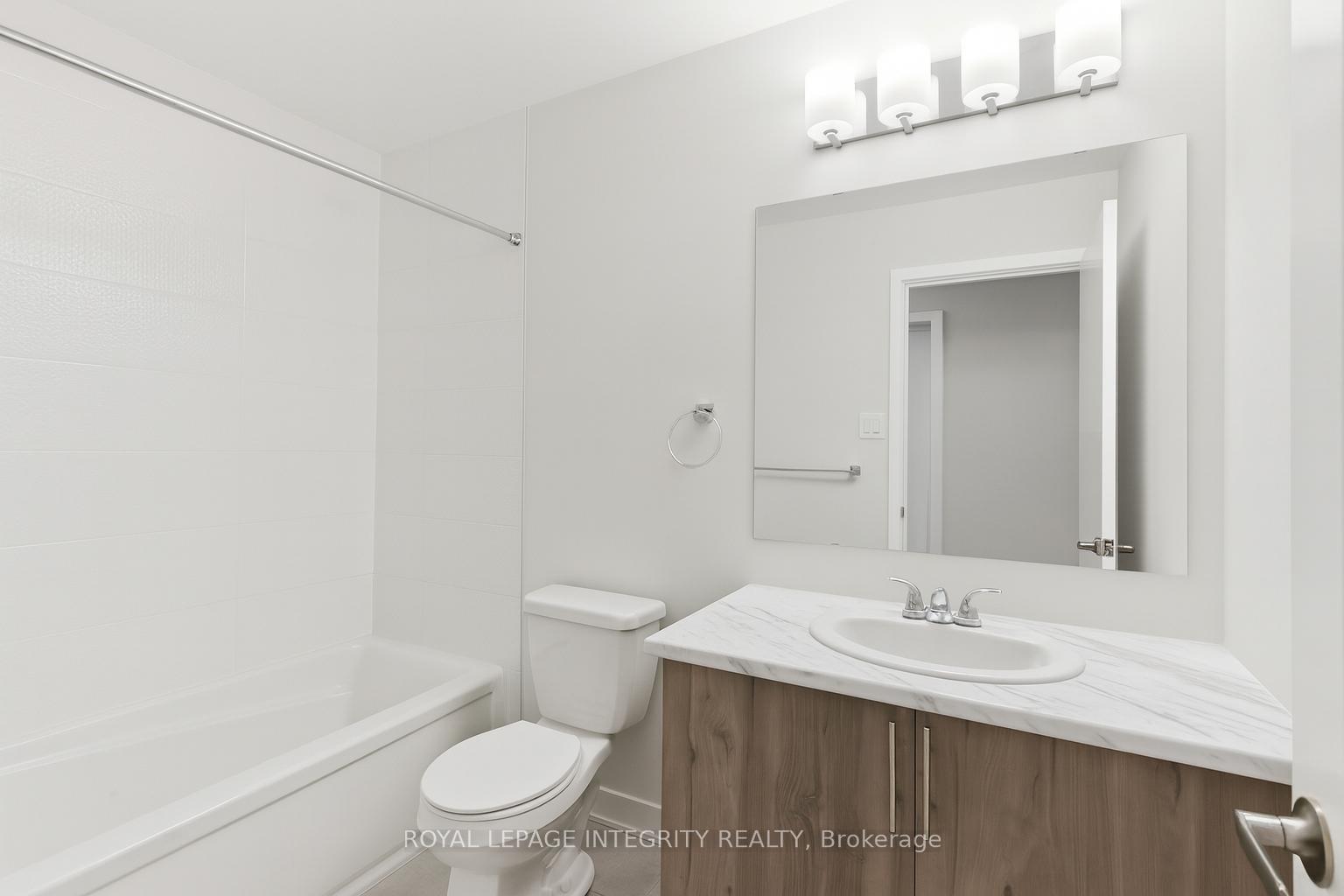 Photo 14 of 820 Bascule Place, Ottawa, Btwn Franktown Rd. & Fallowfield Rd. — HOMEH