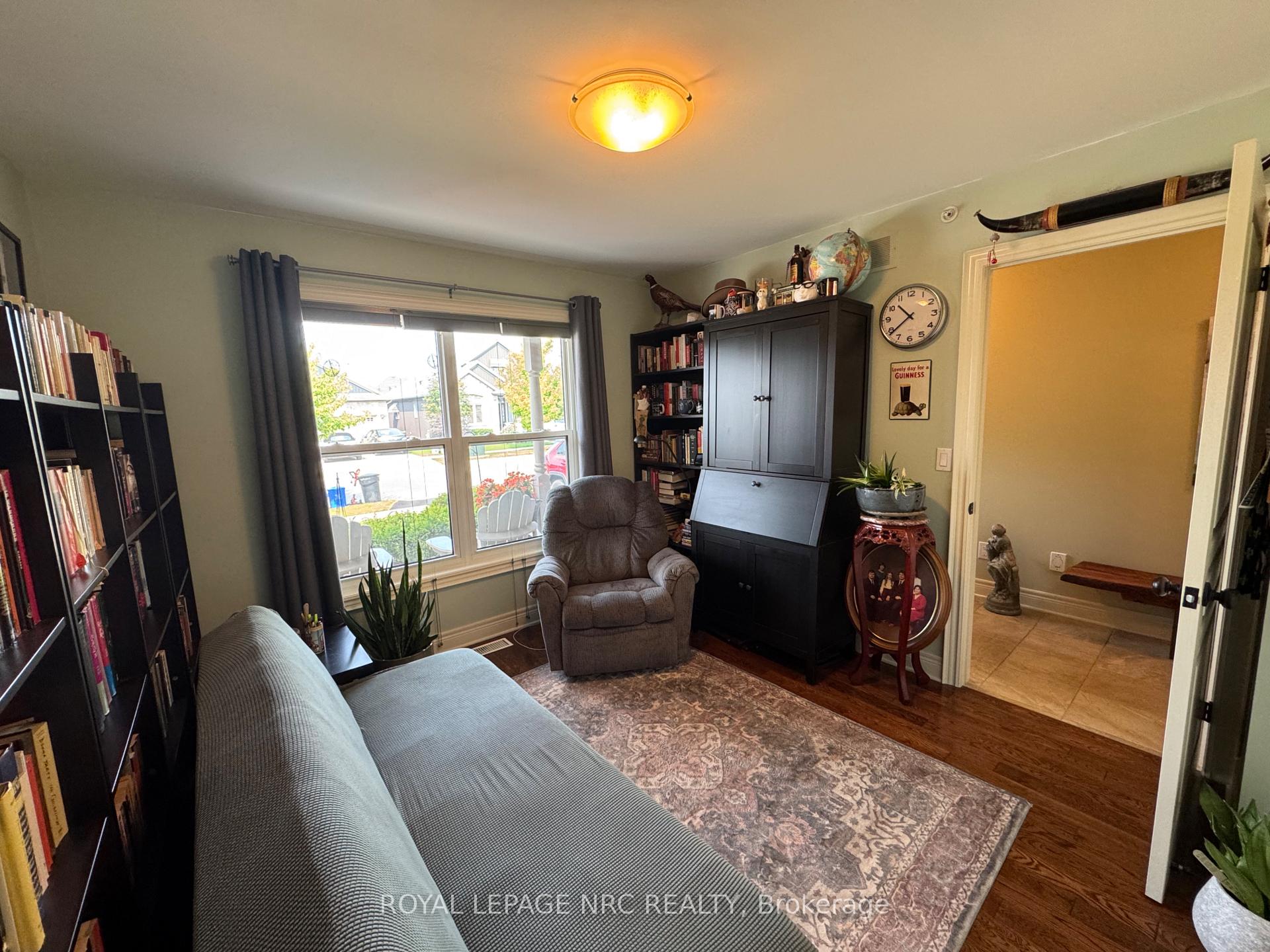 Photo 8 of 70 Parkside Drive, St. Catharines, Port Weller — HOMEH