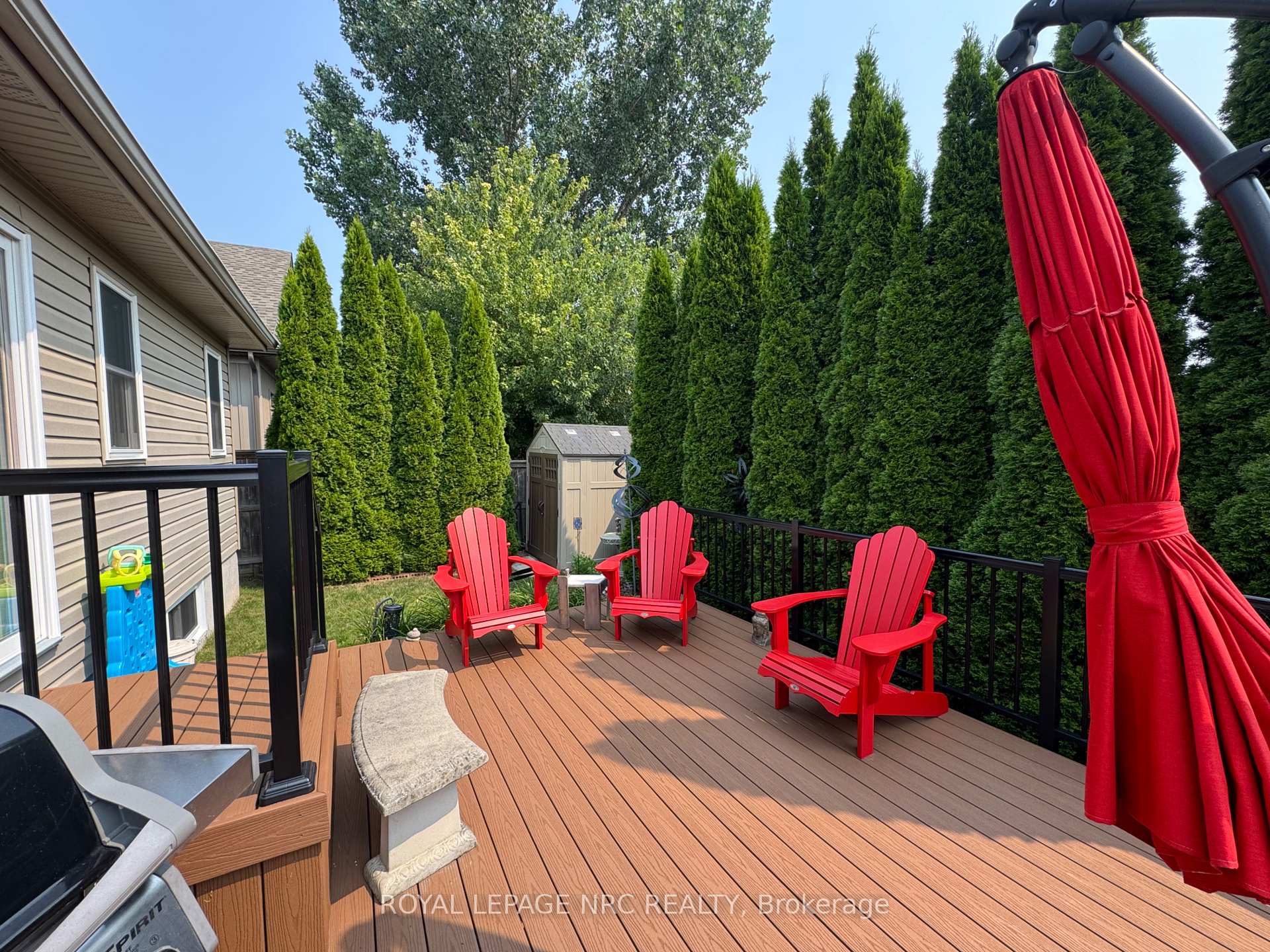 Photo 33 of 70 Parkside Drive, St. Catharines, Port Weller — HOMEH