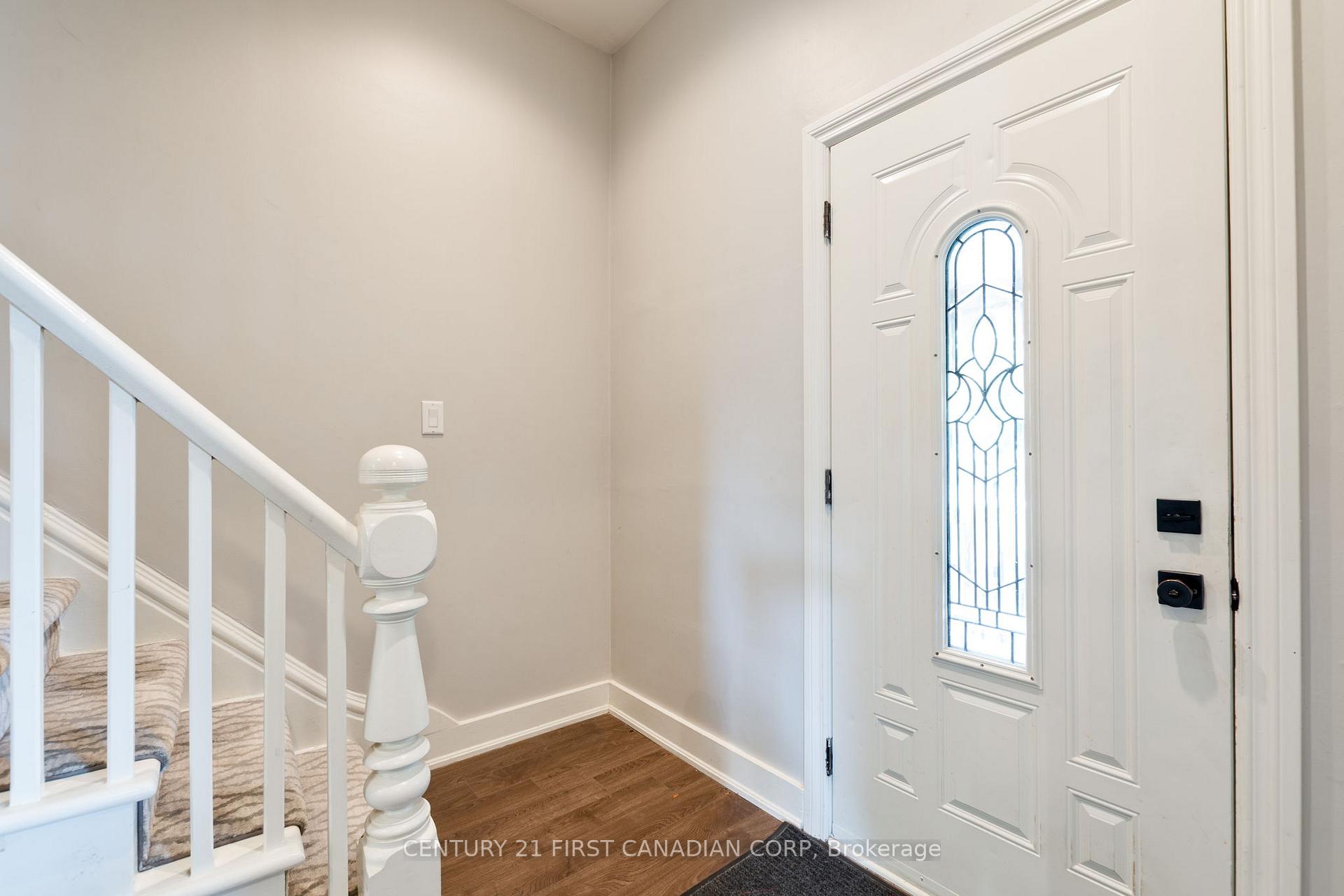 Photo 4 of 41 South Edgeware Road, St. Thomas — HOMEH