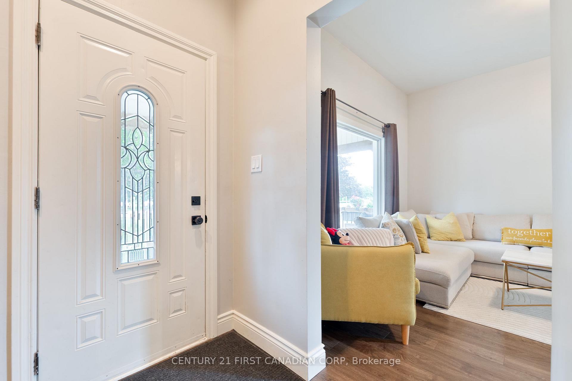 Photo 5 of 41 South Edgeware Road, St. Thomas — HOMEH