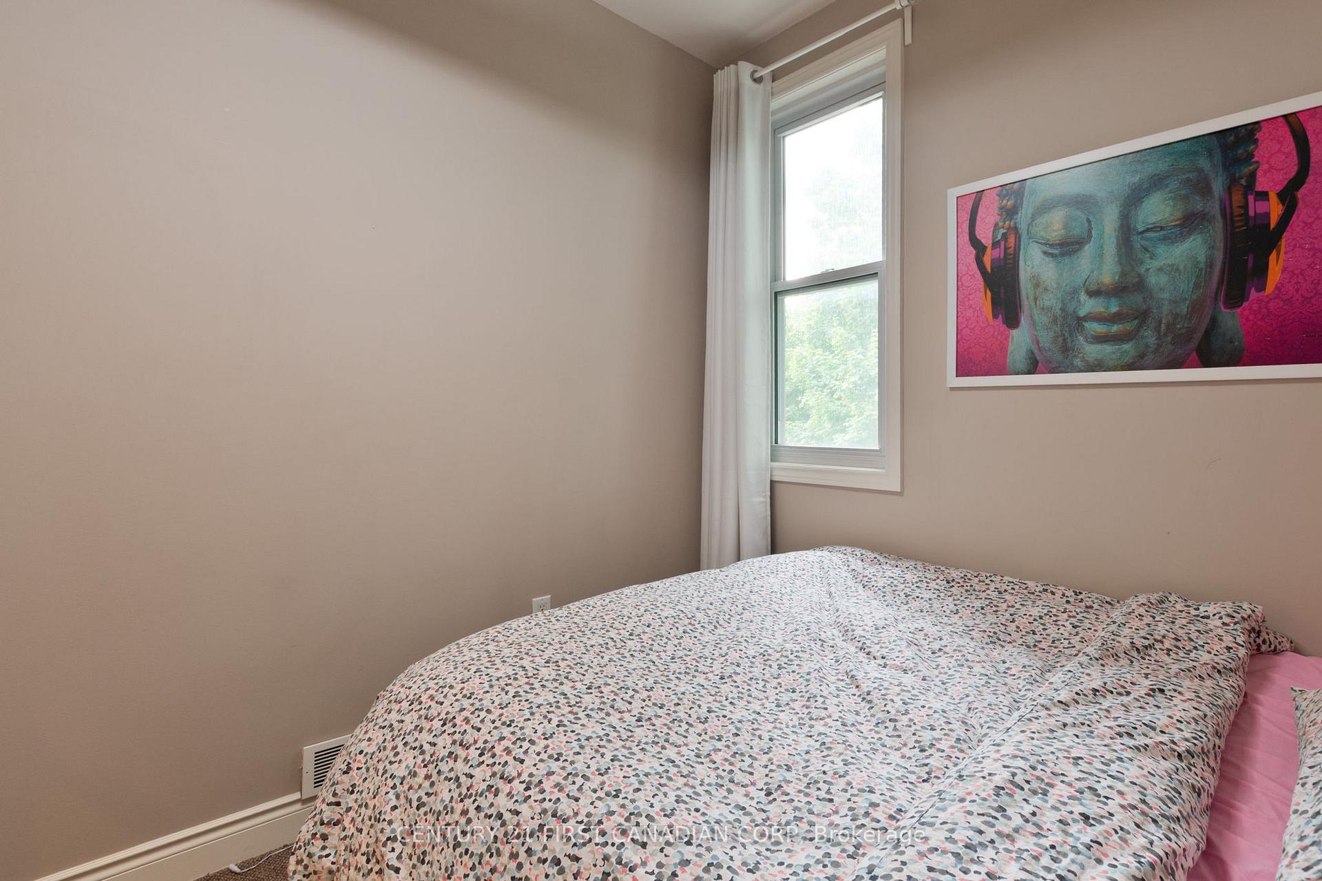 Photo 17 of 41 South Edgeware Road, St. Thomas — HOMEH