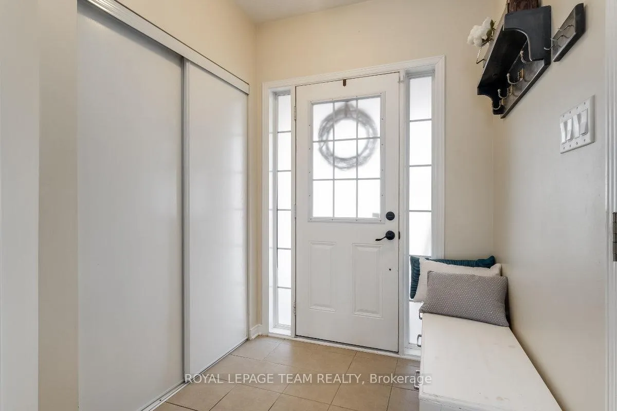 Photo 3 of 404 Heathrow Private, Ottawa, Stittsville (South) — HOMEH