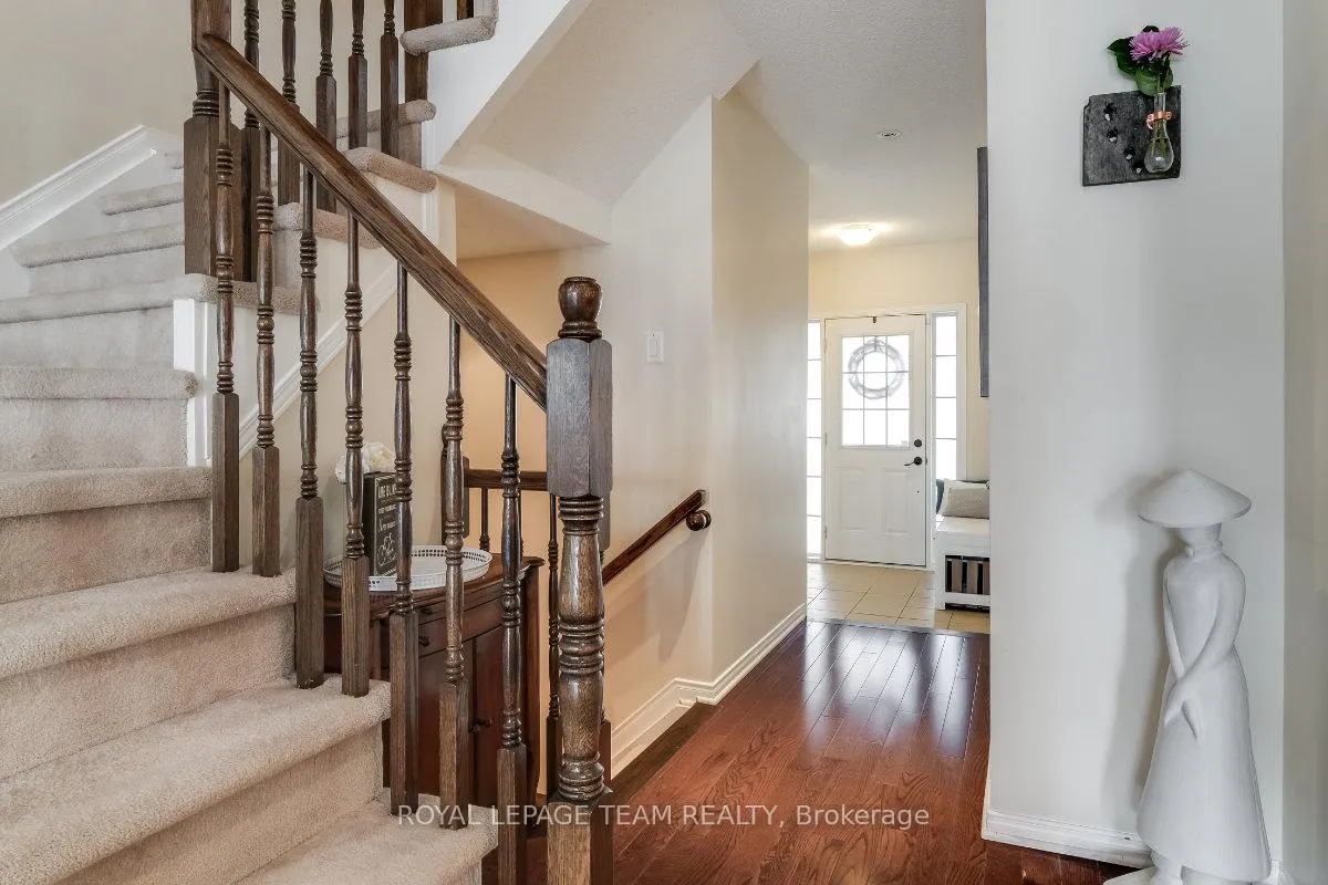 Photo 4 of 404 Heathrow Private, Ottawa, Stittsville (South) — HOMEH