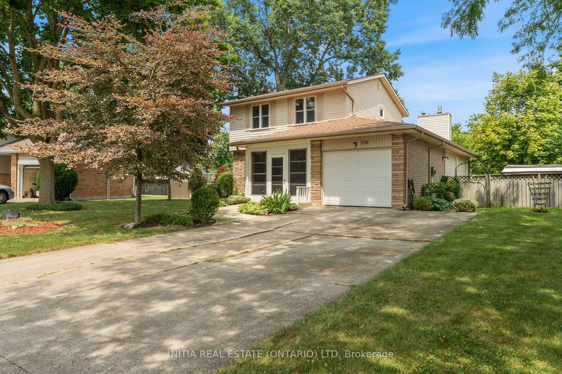 Photo 1 of 330 Willow Crescent, St. Clair — HOMEH