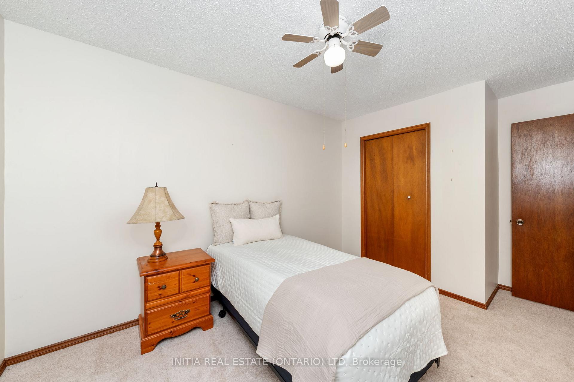 Photo 23 of 330 Willow Crescent, St. Clair — HOMEH