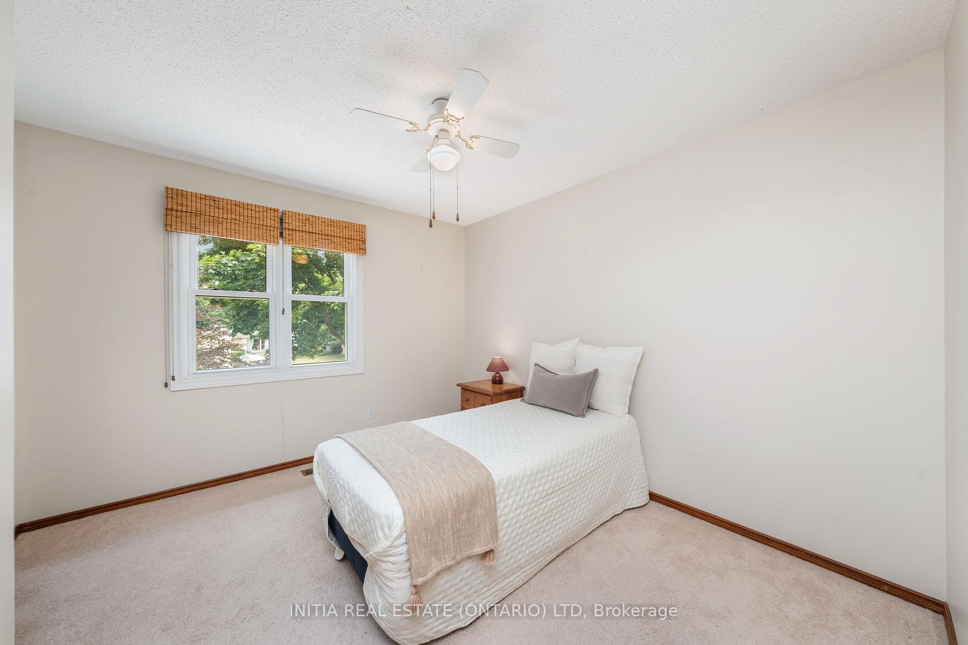 Photo 24 of 330 Willow Crescent, St. Clair — HOMEH