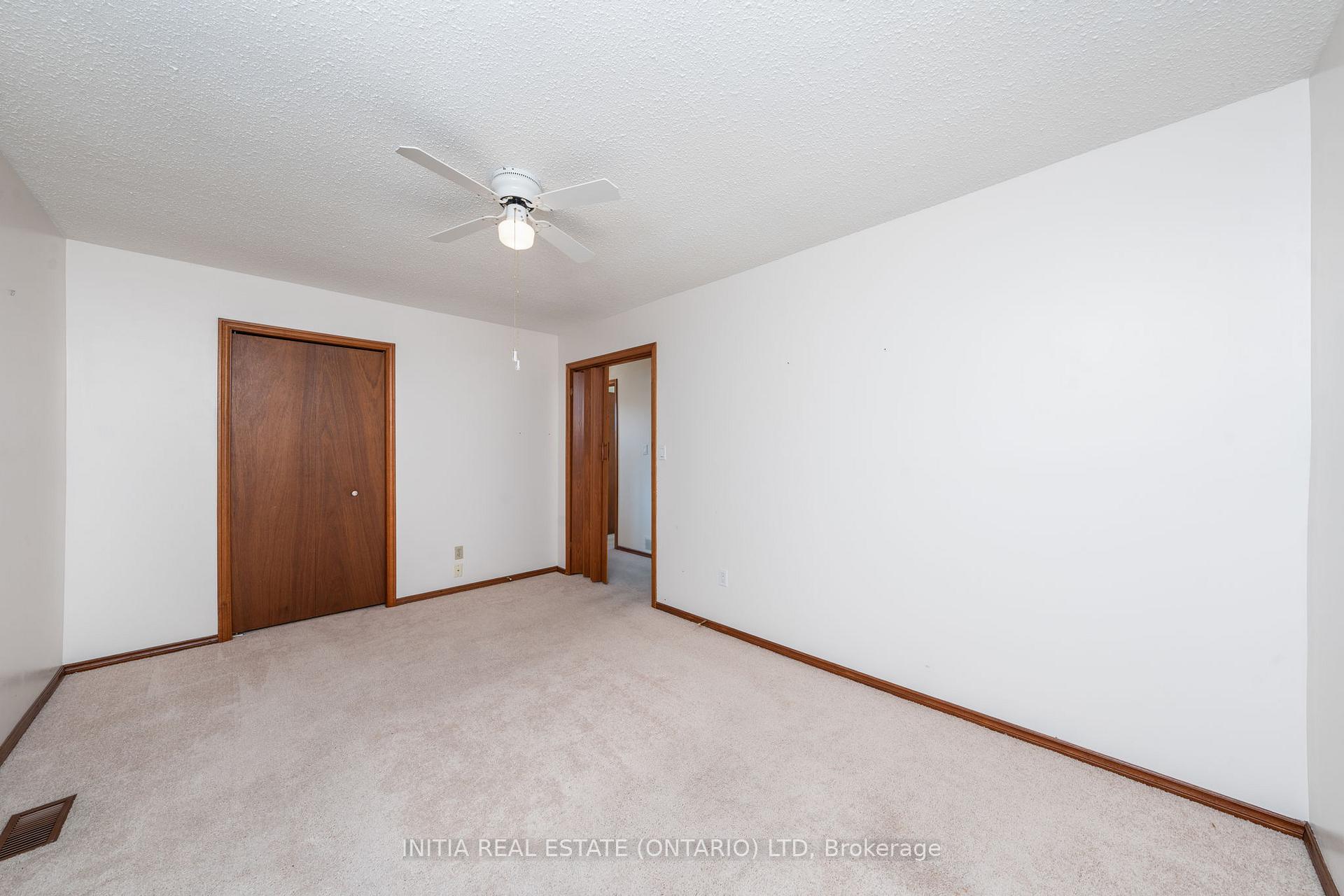 Photo 28 of 330 Willow Crescent, St. Clair — HOMEH