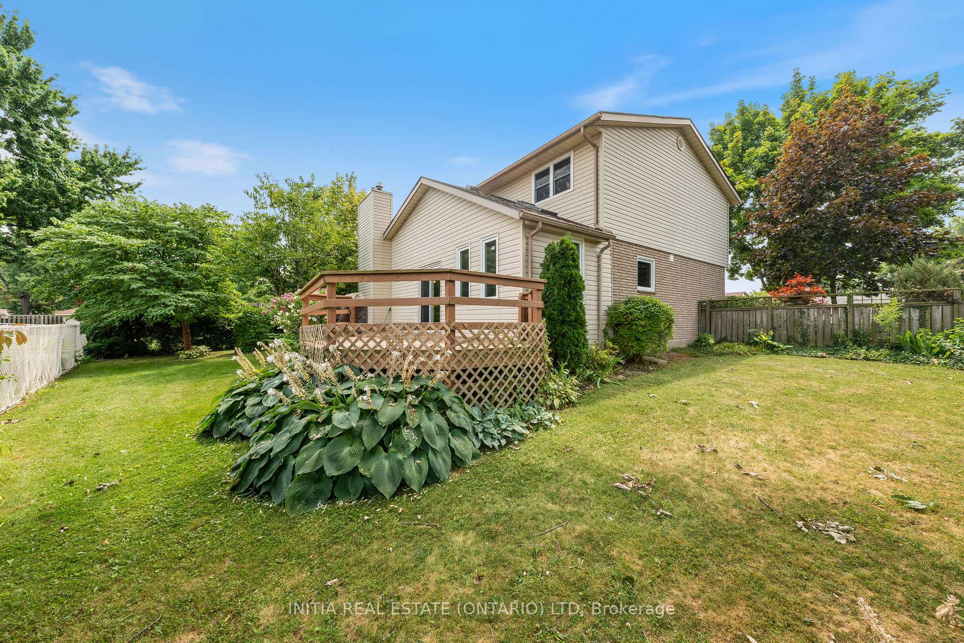 Photo 35 of 330 Willow Crescent, St. Clair — HOMEH