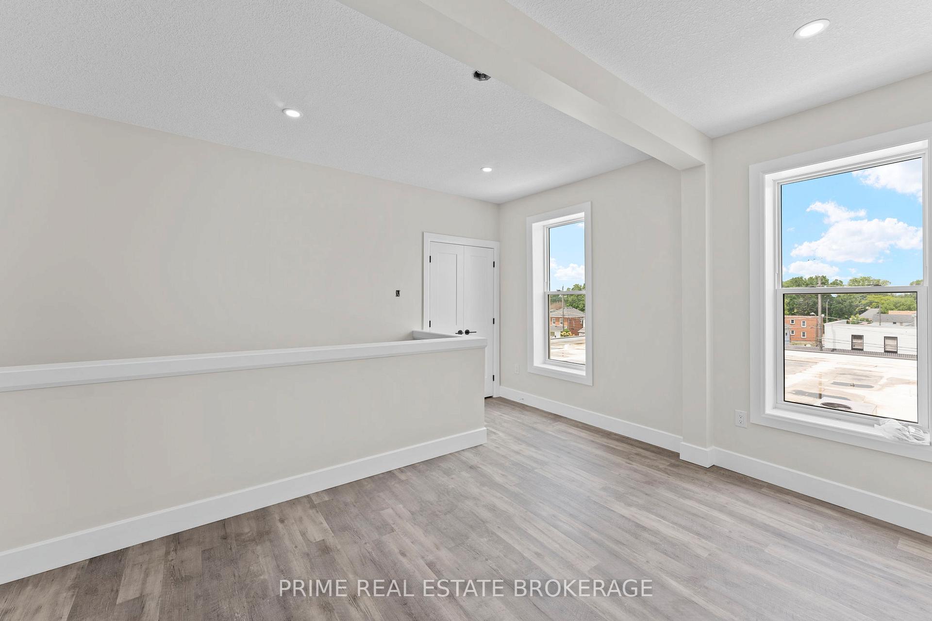 Photo 41 of Unit 5, 539 Talbot Street, St. Thomas — HOMEH