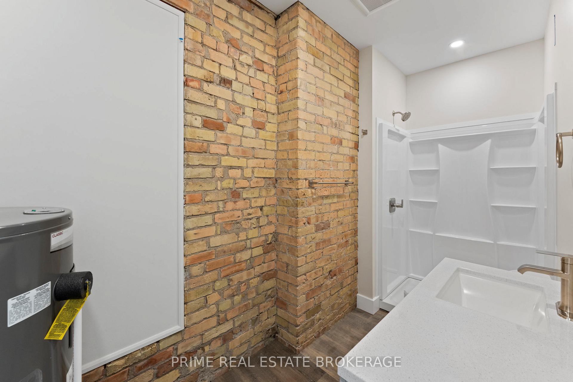 Photo 46 of Unit 5, 539 Talbot Street, St. Thomas — HOMEH
