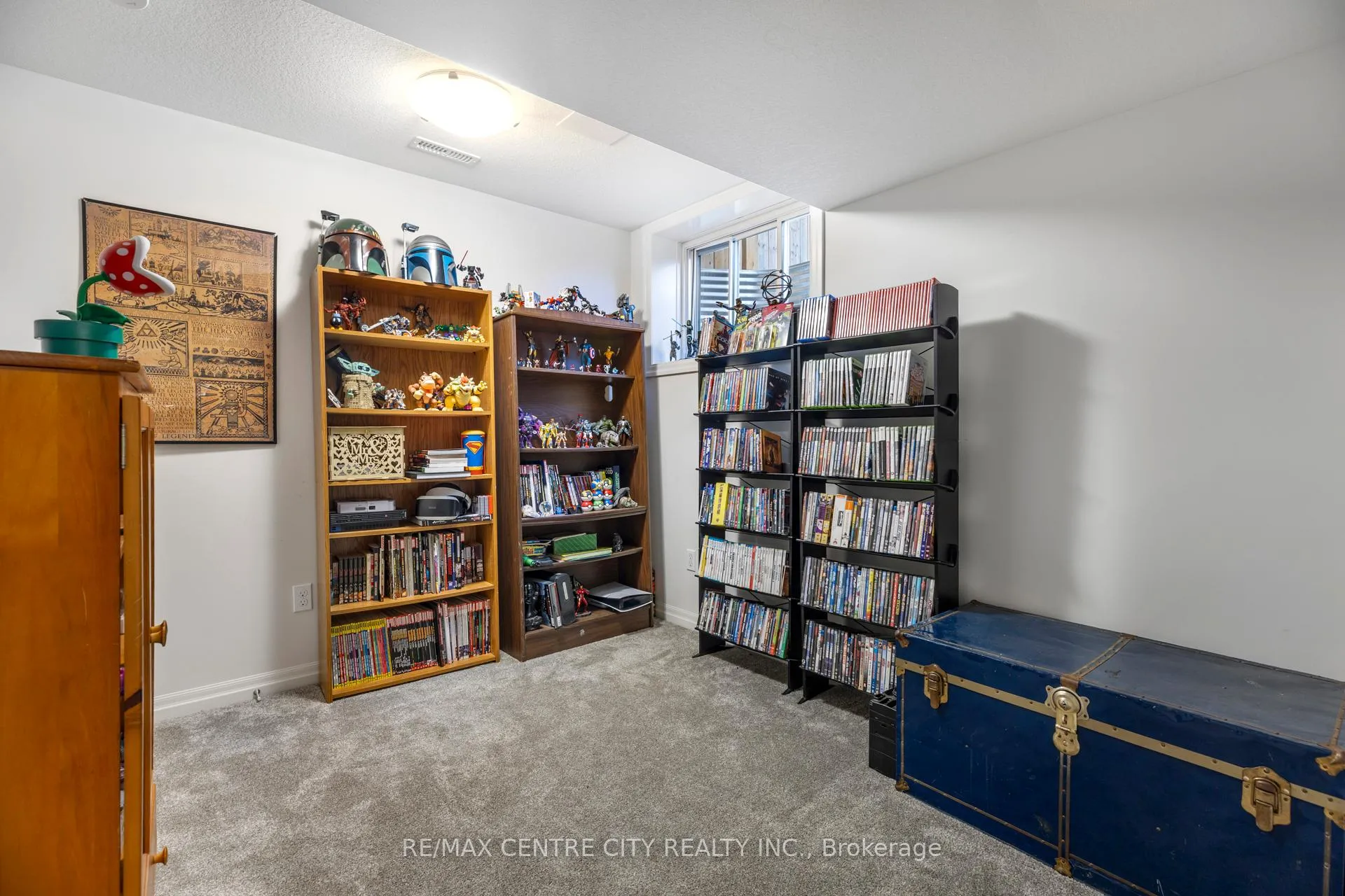 Photo 27 of 45 Charter Creek Court, St. Thomas — HOMEH